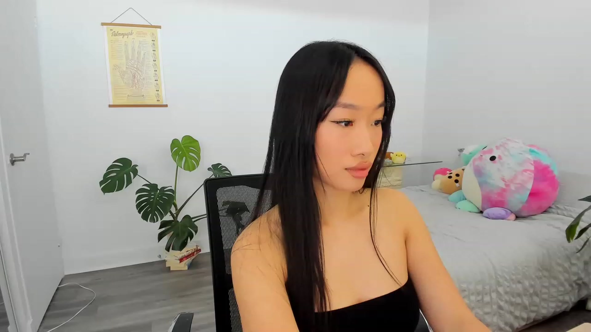 Gallery image thumbnail from BabieLee's myfreecams stream on, 03/24/2023, 20:31 image 20 of 20