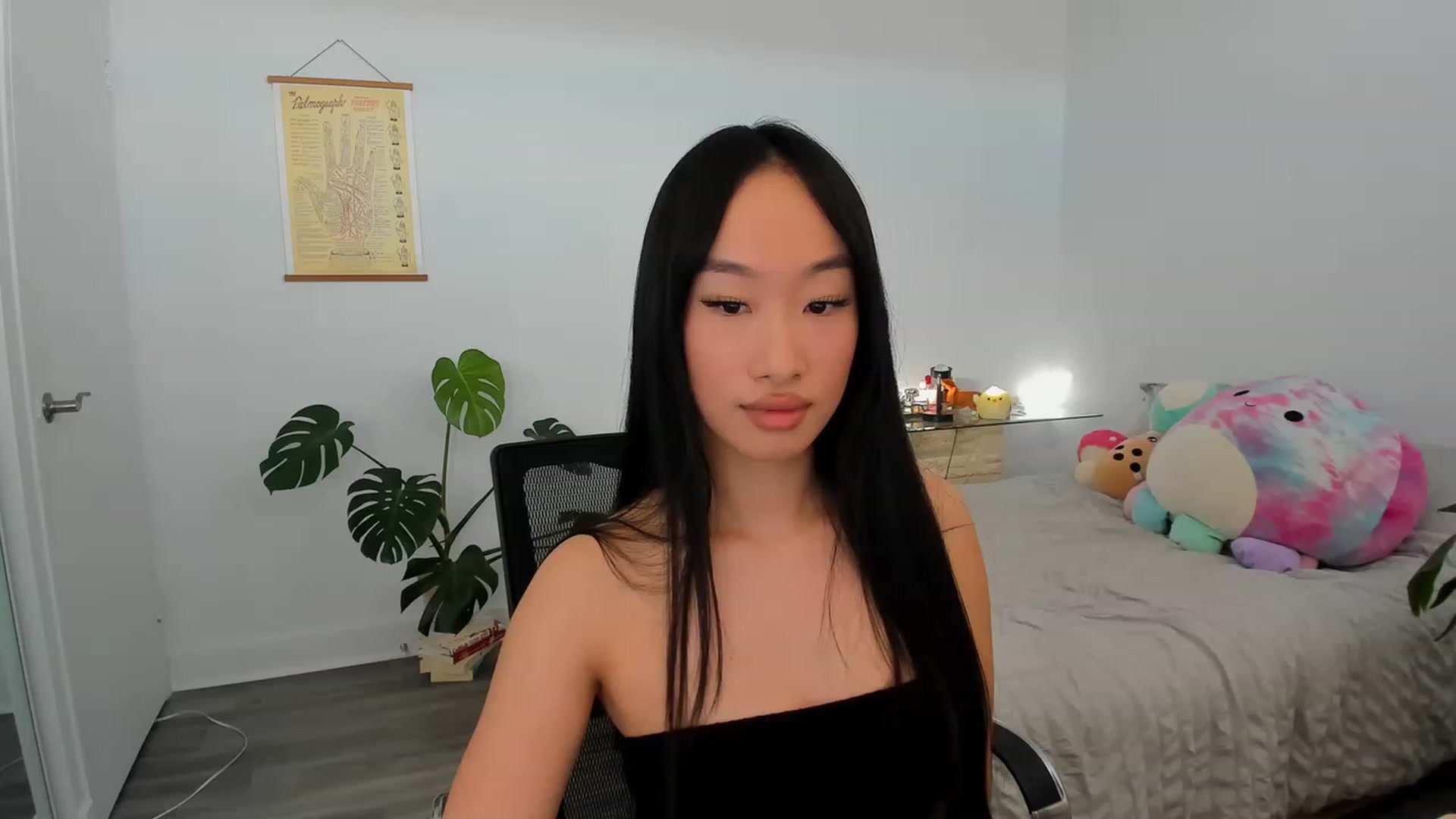 Gallery image thumbnail from BabieLee's myfreecams stream on, 03/24/2023, 22:28 image 5 of 20