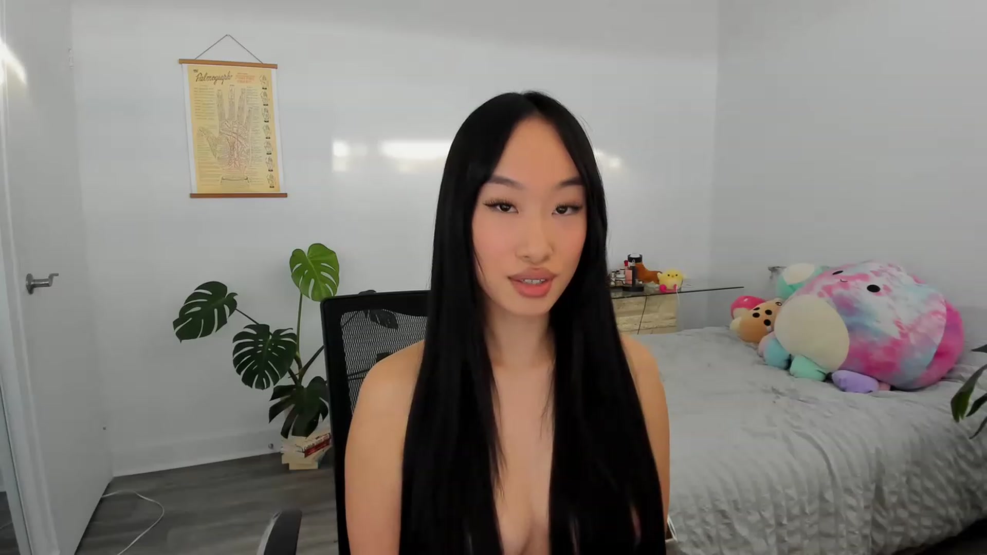 Gallery image thumbnail from BabieLee's myfreecams stream on, 03/24/2023, 22:28 image 17 of 20