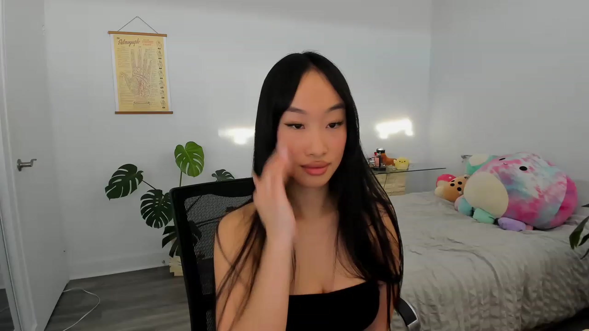 Gallery image thumbnail from BabieLee's myfreecams stream on, 03/24/2023, 22:28 image 10 of 20