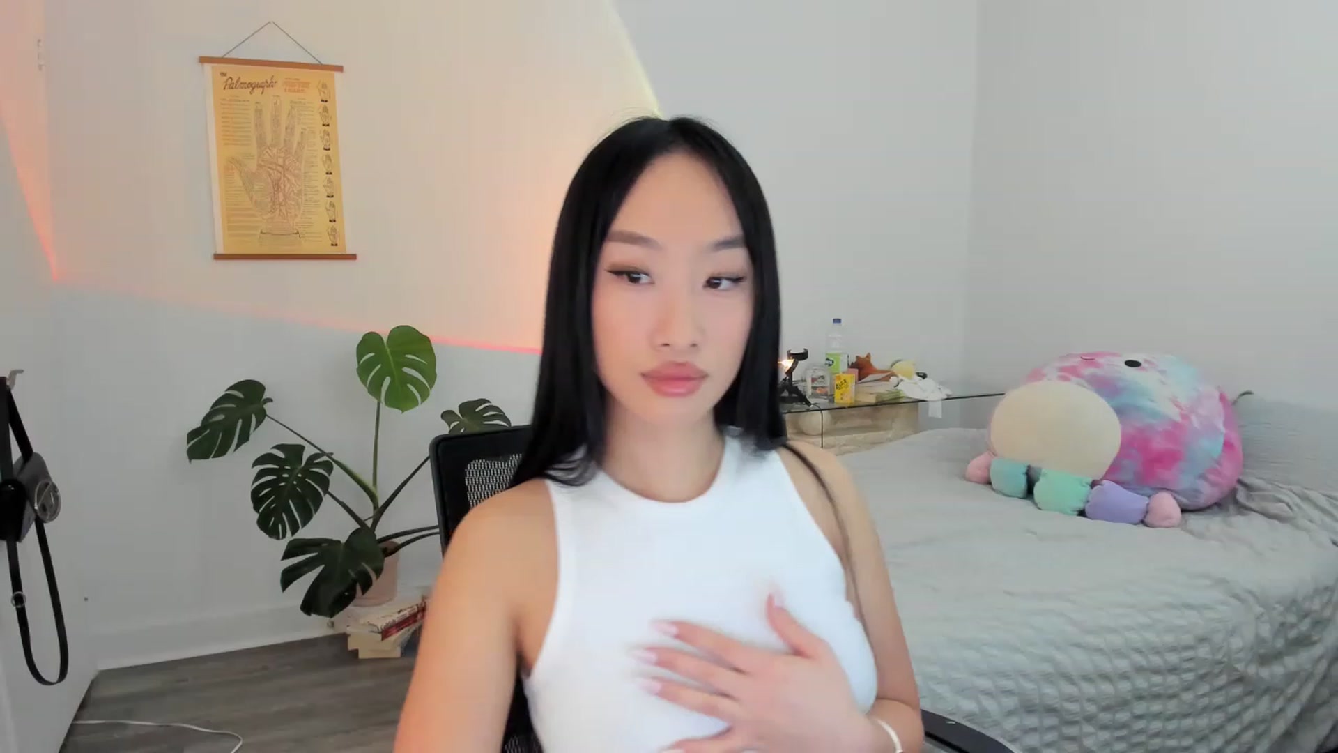 Gallery image thumbnail from BabieLee's myfreecams stream on, 03/28/2023, 24:11 image 4 of 20