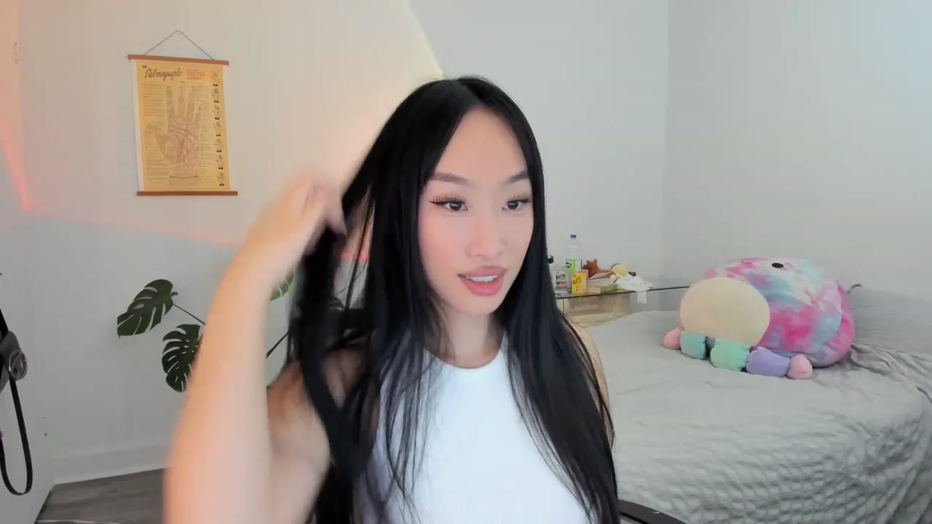 Gallery image thumbnail from BabieLee's myfreecams stream on, 03/28/2023, 24:11 image 8 of 20