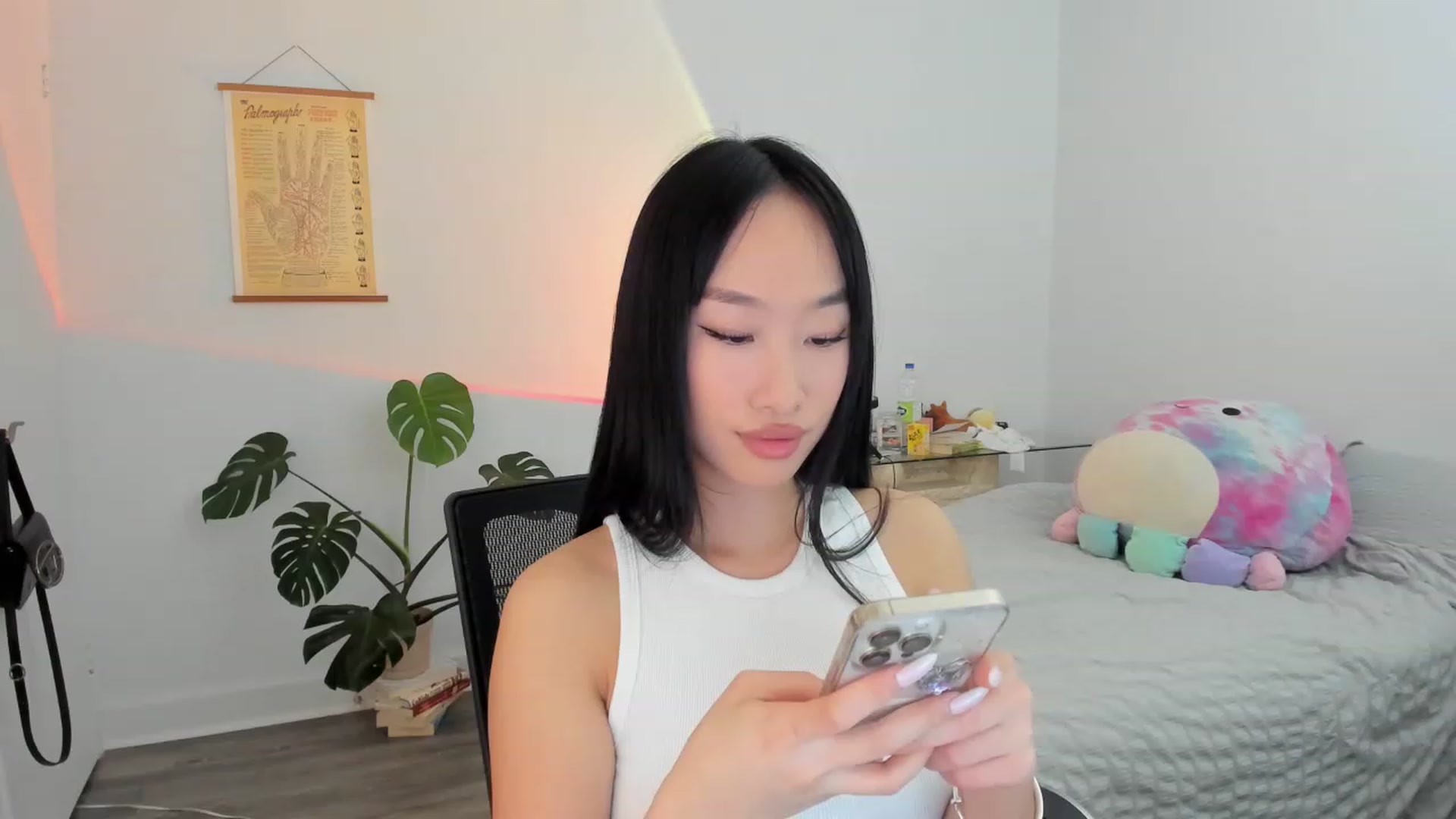 Gallery image thumbnail from BabieLee's myfreecams stream on, 03/28/2023, 24:11 image 1 of 20