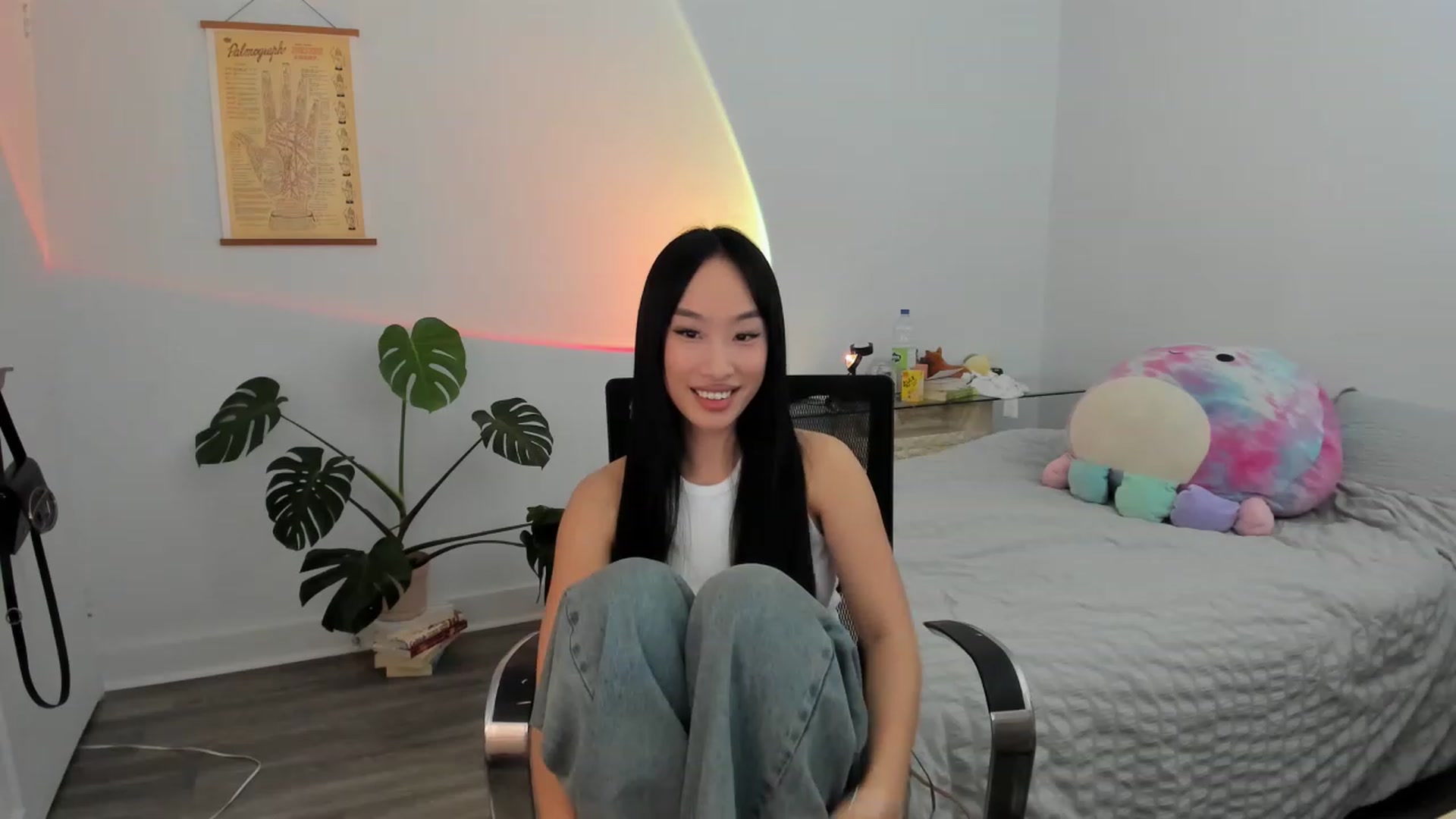 Gallery image thumbnail from BabieLee's myfreecams stream on, 03/28/2023, 24:11 image 18 of 20