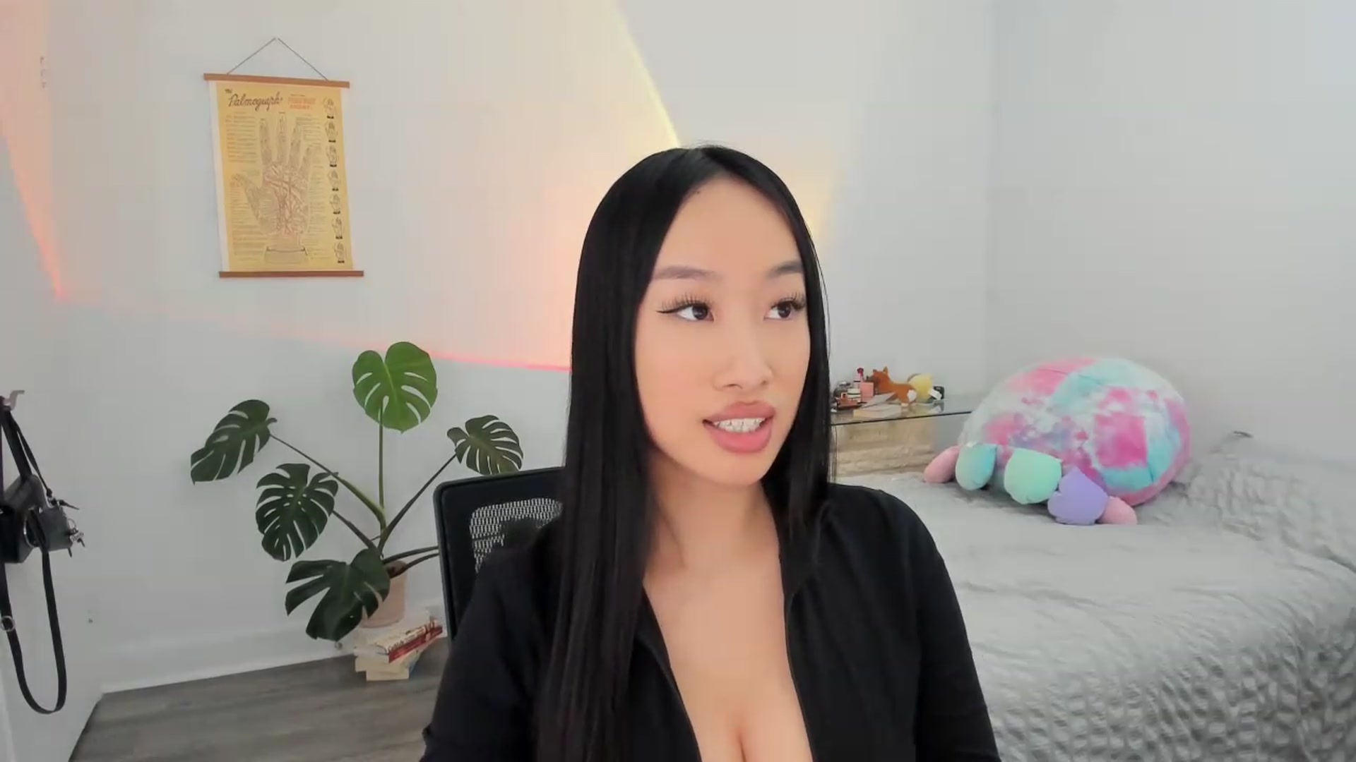 Gallery image thumbnail from BabieLee's myfreecams stream on, 03/29/2023, 05:02 image 12 of 20