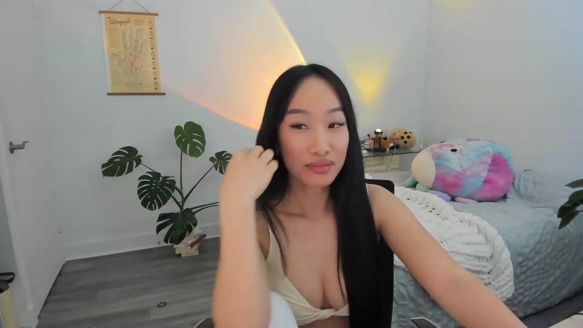 Gallery image thumbnail from BabieLee's myfreecams stream on, 04/12/2023, 05:55 image 8 of 20