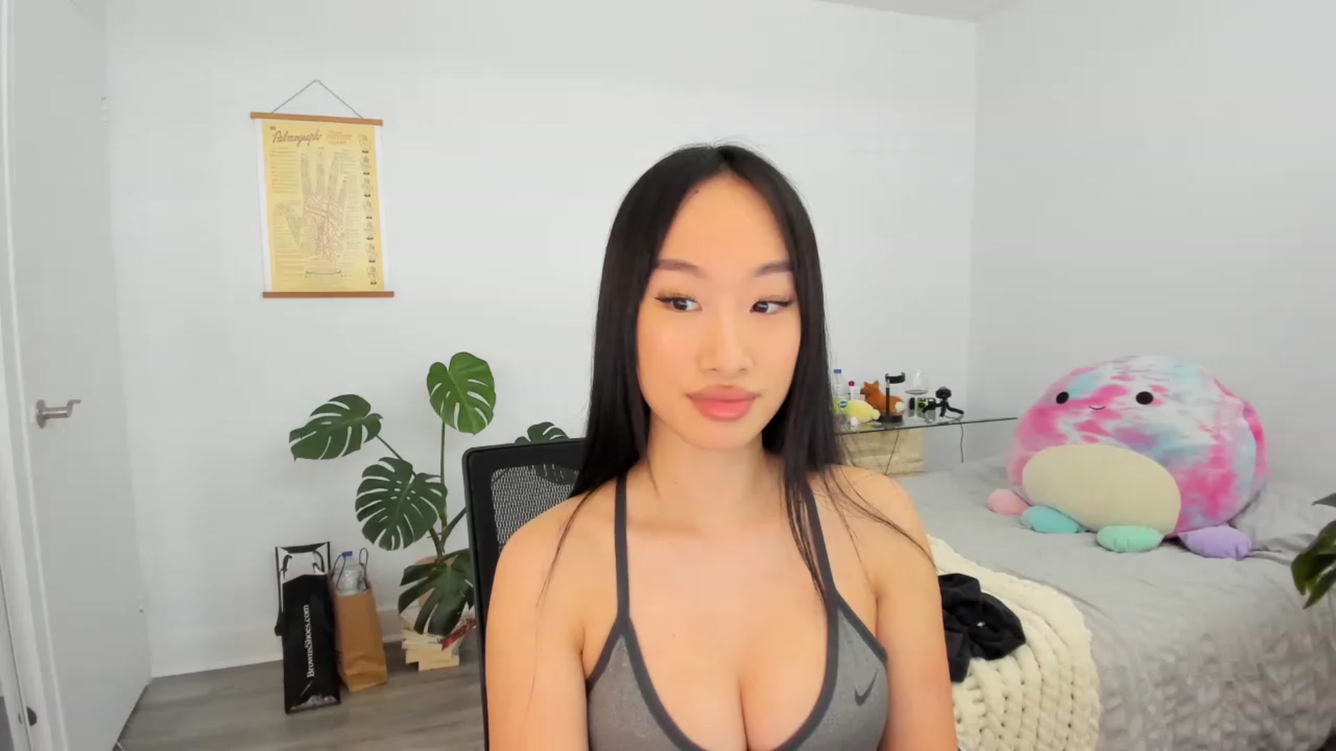 Gallery image thumbnail from BabieLee's myfreecams stream on, 04/18/2023, 21:56 image 7 of 20