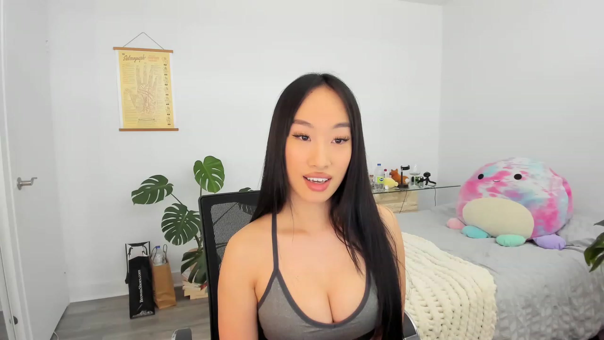 Gallery image thumbnail from BabieLee's myfreecams stream on, 04/18/2023, 21:56 image 12 of 20