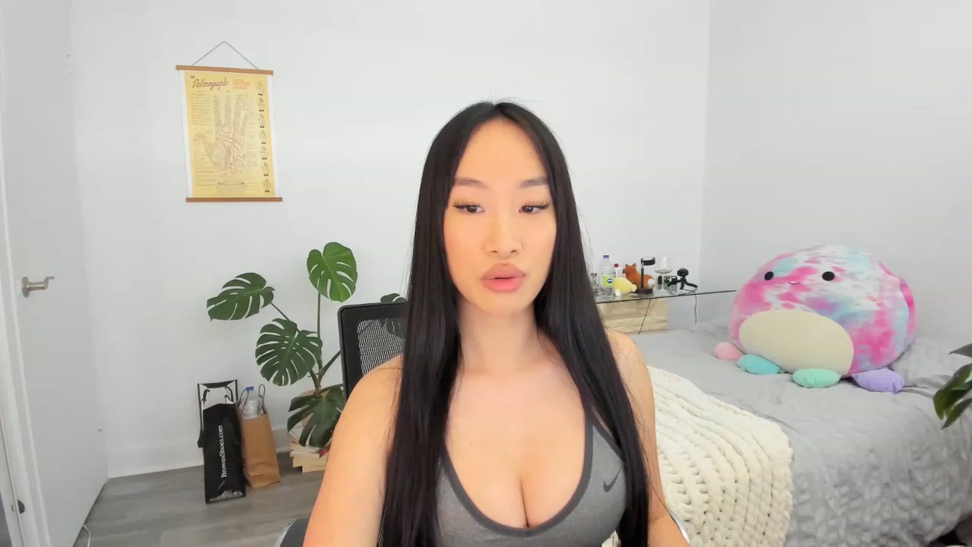 Gallery image thumbnail from BabieLee's myfreecams stream on, 04/18/2023, 21:56 image 13 of 20