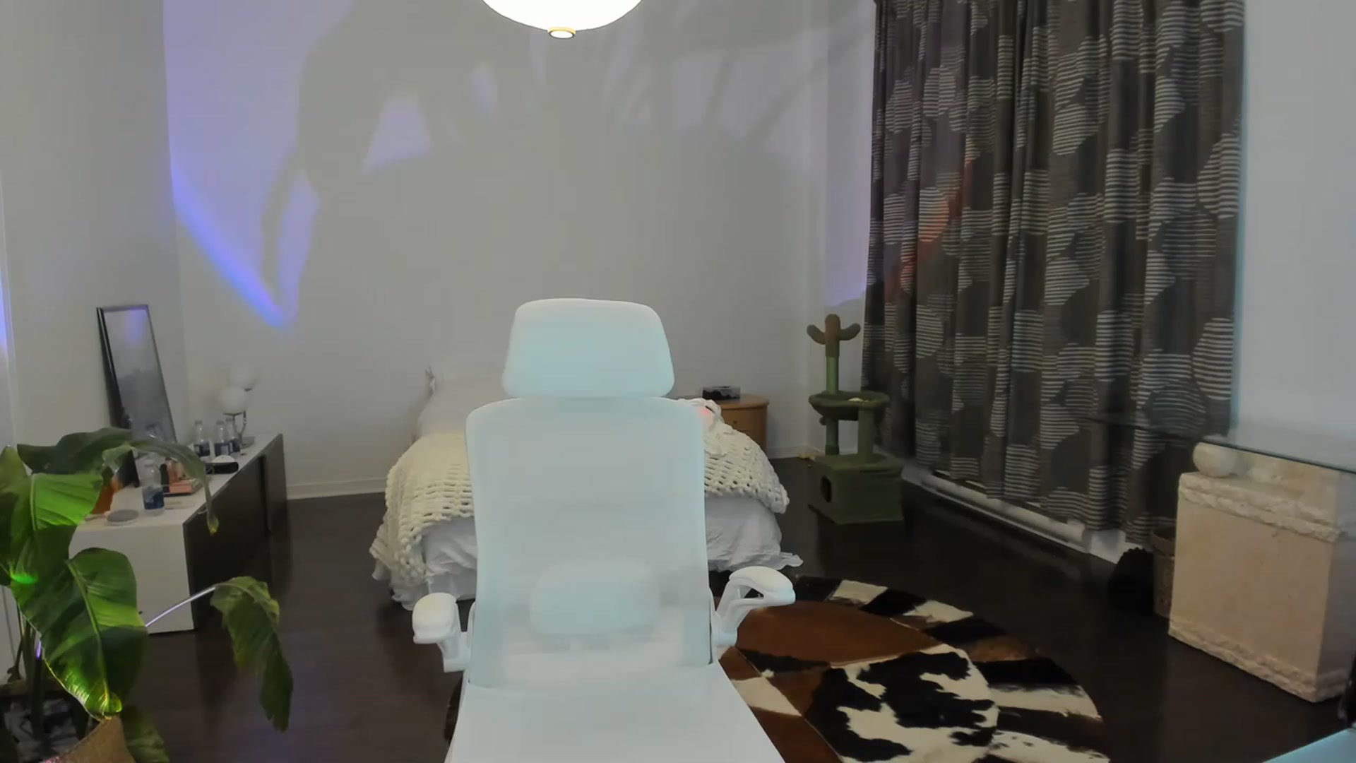 Gallery image thumbnail from BabieLee's myfreecams stream on, 06/13/2023, 05:51 image 1 of 20