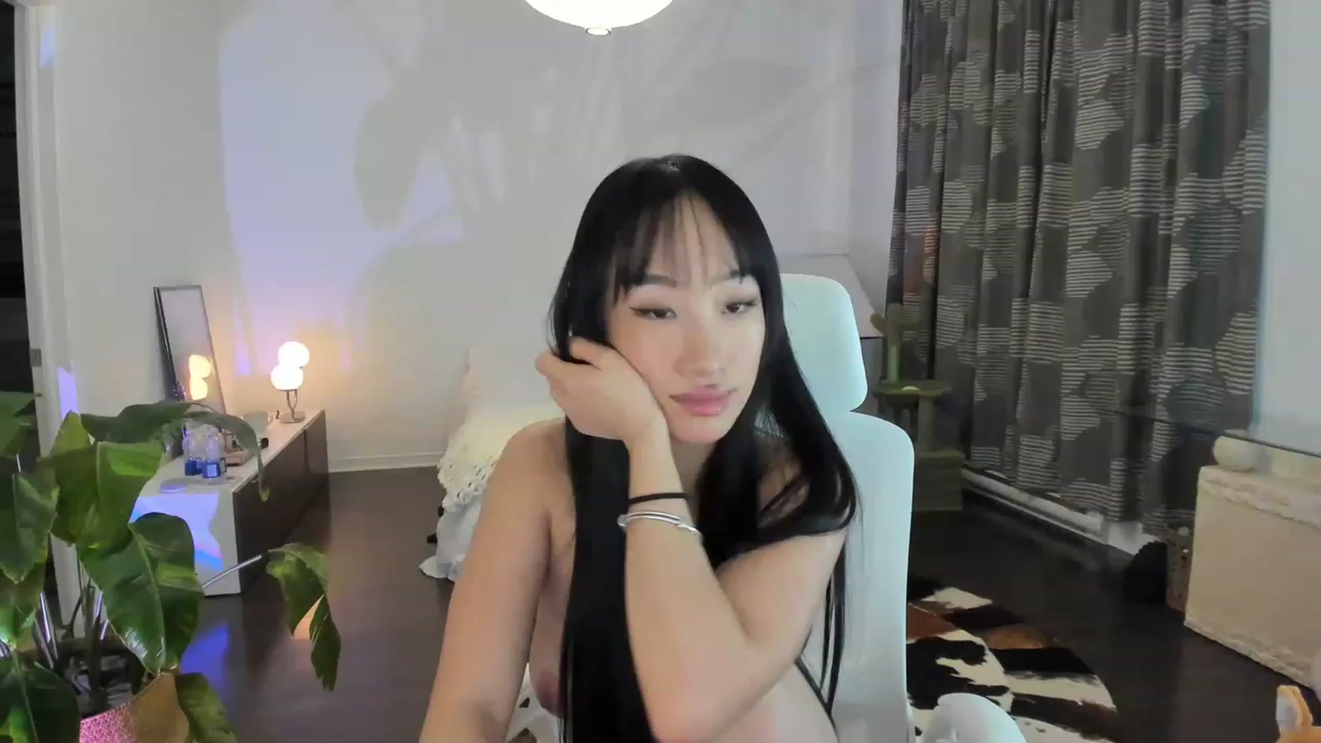 Gallery image thumbnail from BabieLee's myfreecams stream on, 06/16/2023, 07:10 image 8 of 20