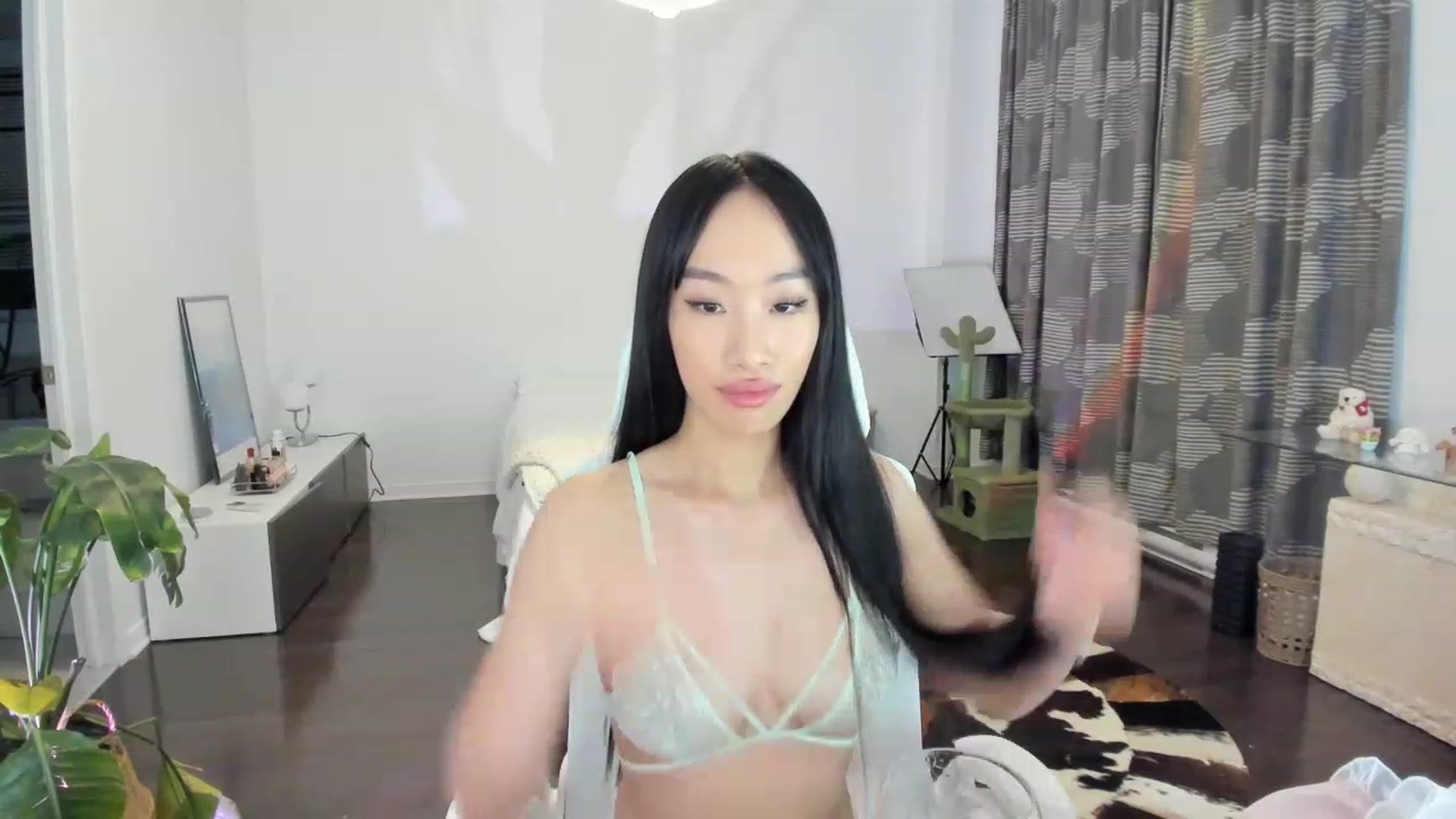 Gallery image thumbnail from BabieLee's myfreecams stream on, 06/25/2023, 07:33 image 9 of 20