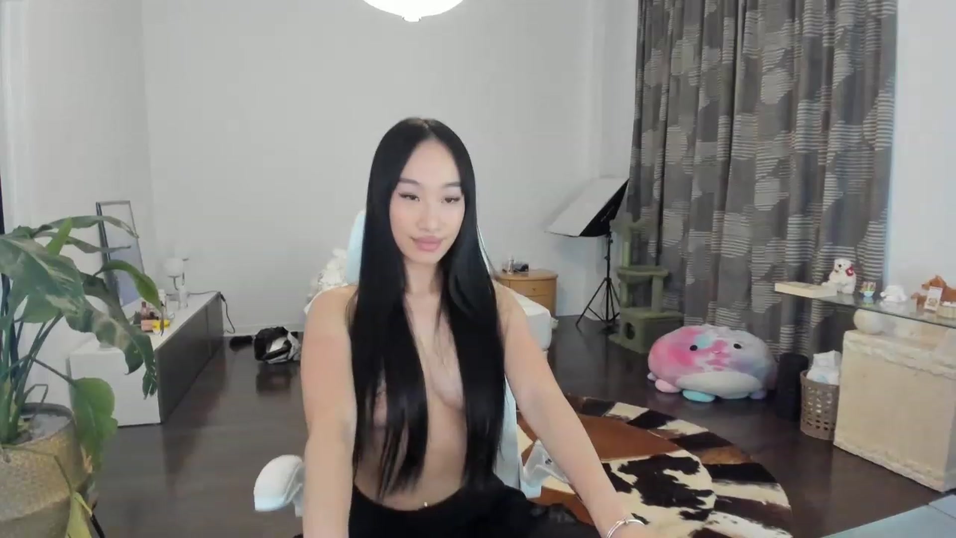 Gallery image thumbnail from BabieLee's myfreecams stream on, 06/29/2023, 04:45 image 19 of 20