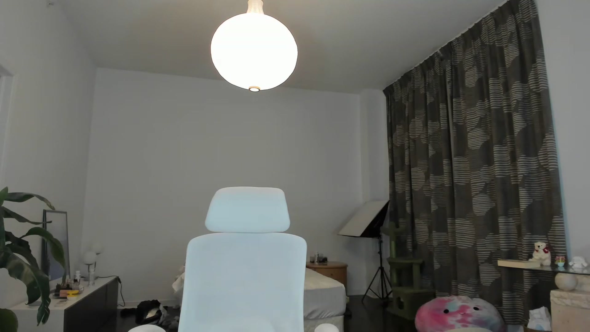 Gallery image thumbnail from BabieLee's myfreecams stream on, 06/29/2023, 05:33 image 18 of 20
