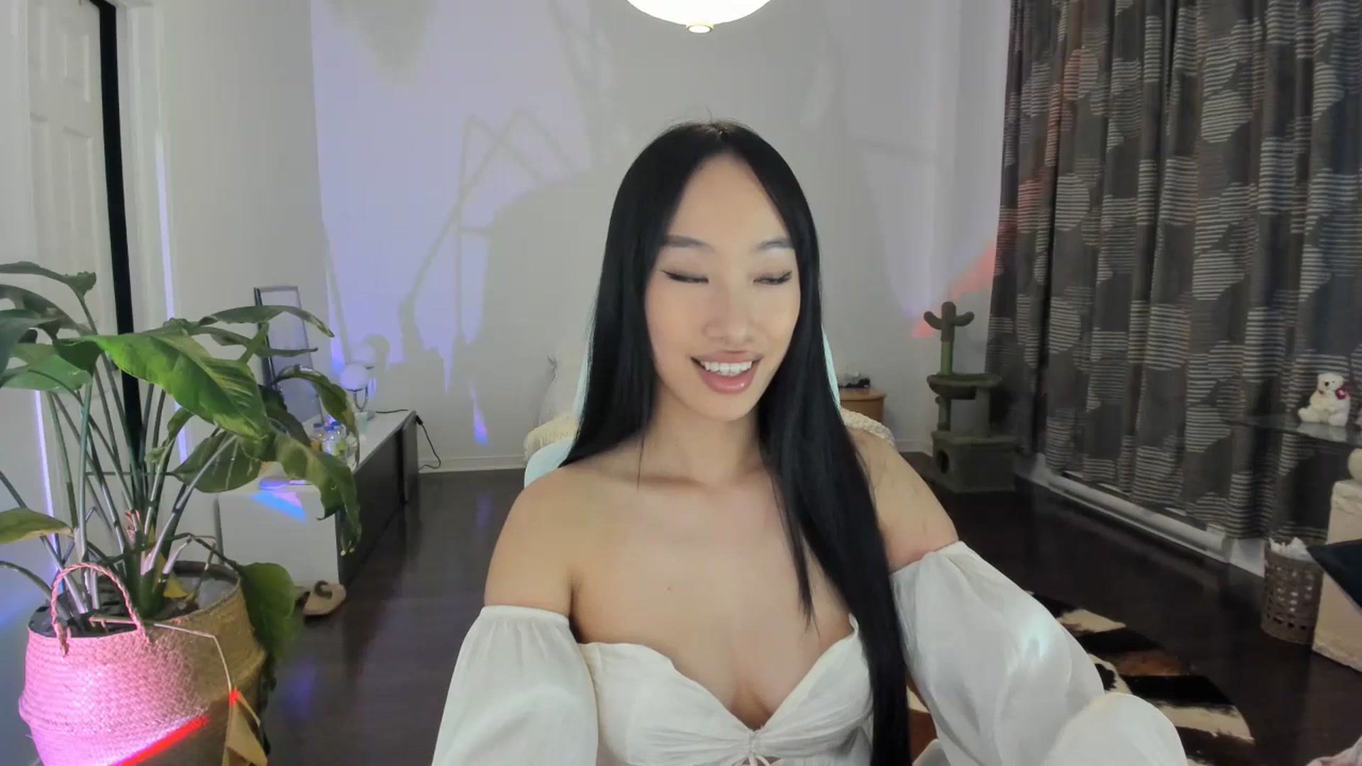 Gallery image thumbnail from BabieLee's myfreecams stream on, 07/02/2023, 05:17 image 1 of 20