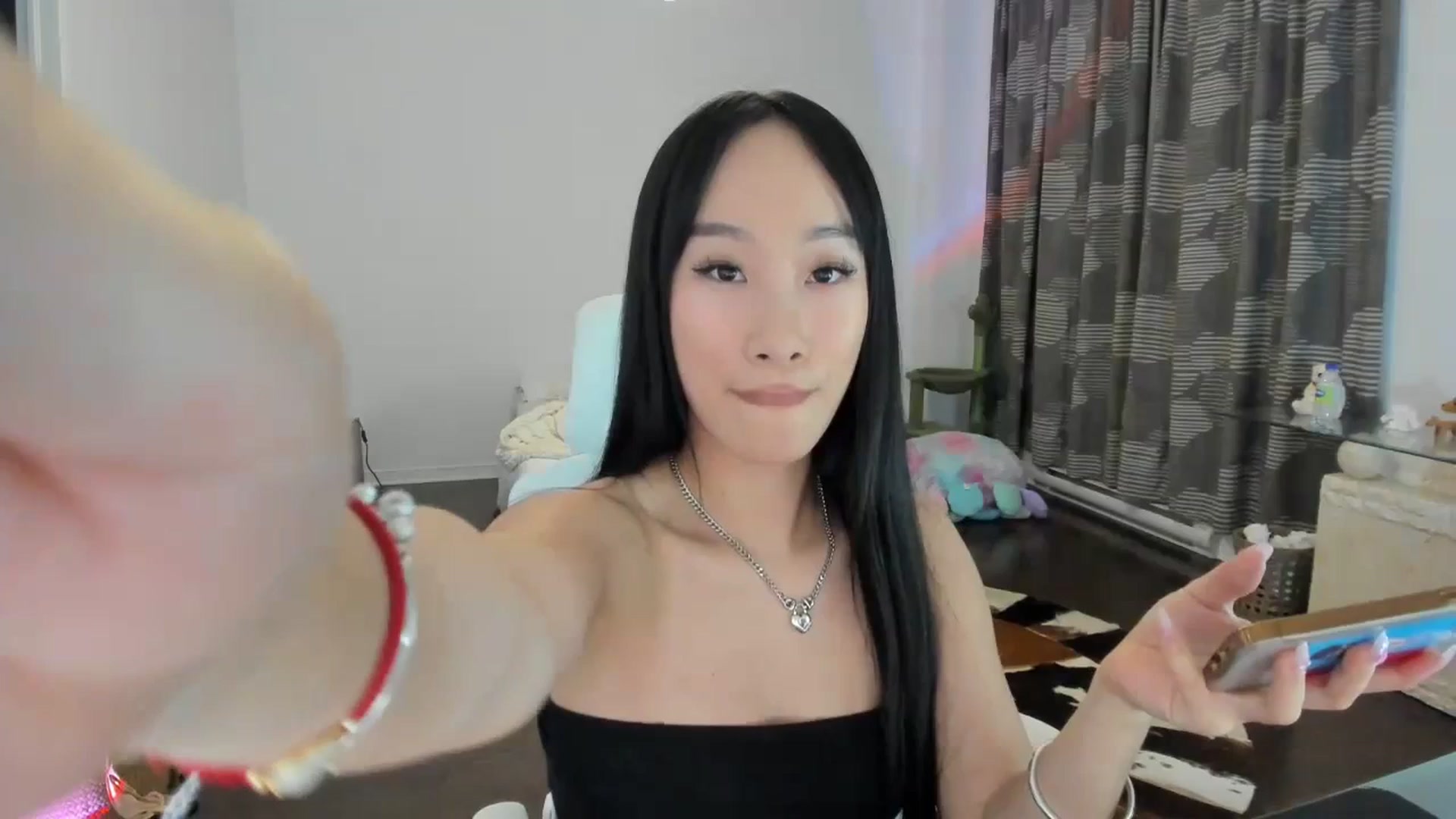 Gallery image thumbnail from BabieLee's myfreecams stream on, 07/06/2023, 07:05 image 1 of 20