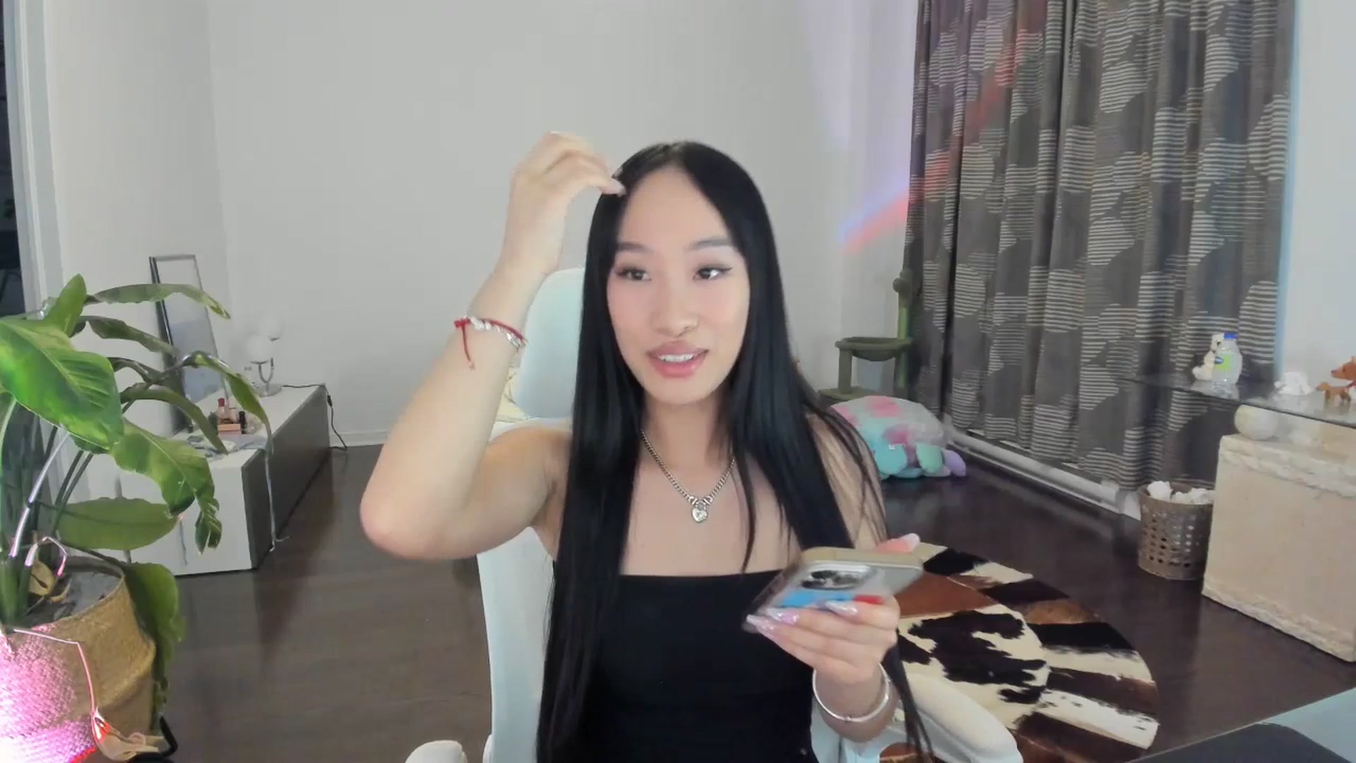 Gallery image thumbnail from BabieLee's myfreecams stream on, 07/06/2023, 07:05 image 6 of 20