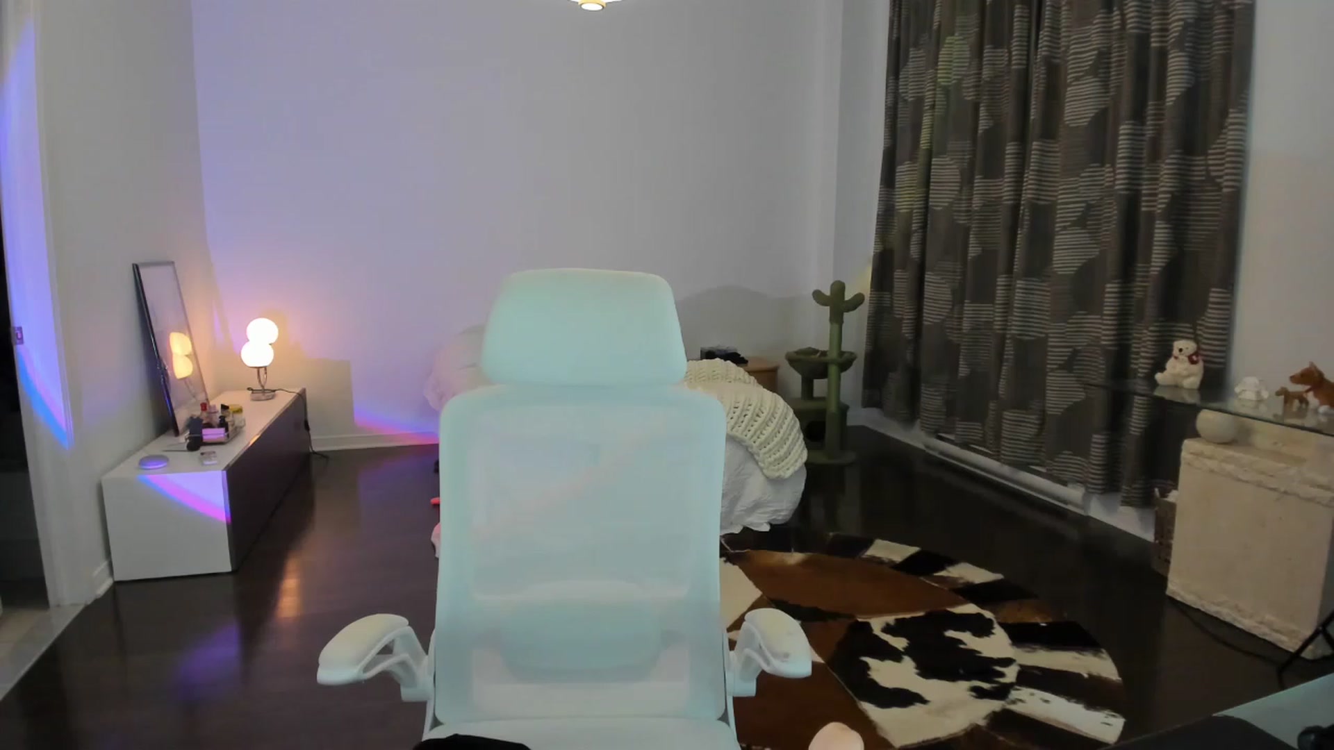 Gallery image thumbnail from BabieLee's myfreecams stream on, 07/12/2023, 05:55 image 20 of 20
