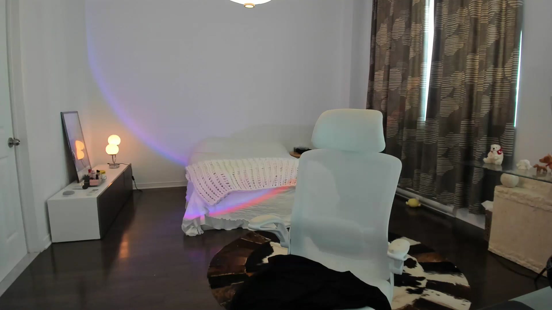 Gallery image thumbnail from BabieLee's myfreecams stream on, 07/12/2023, 23:23 image 12 of 20