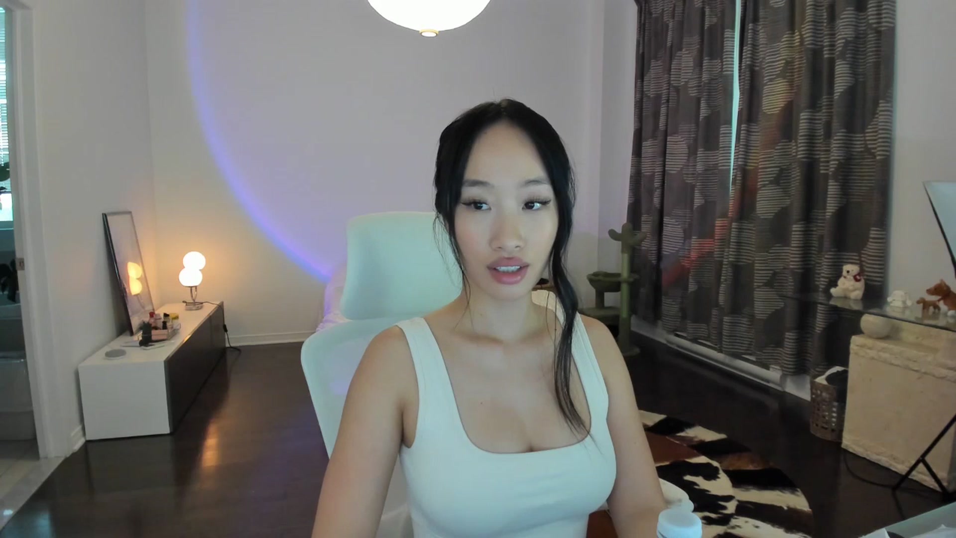 Gallery image thumbnail from BabieLee's myfreecams stream on, 07/13/2023, 22:52 image 6 of 20