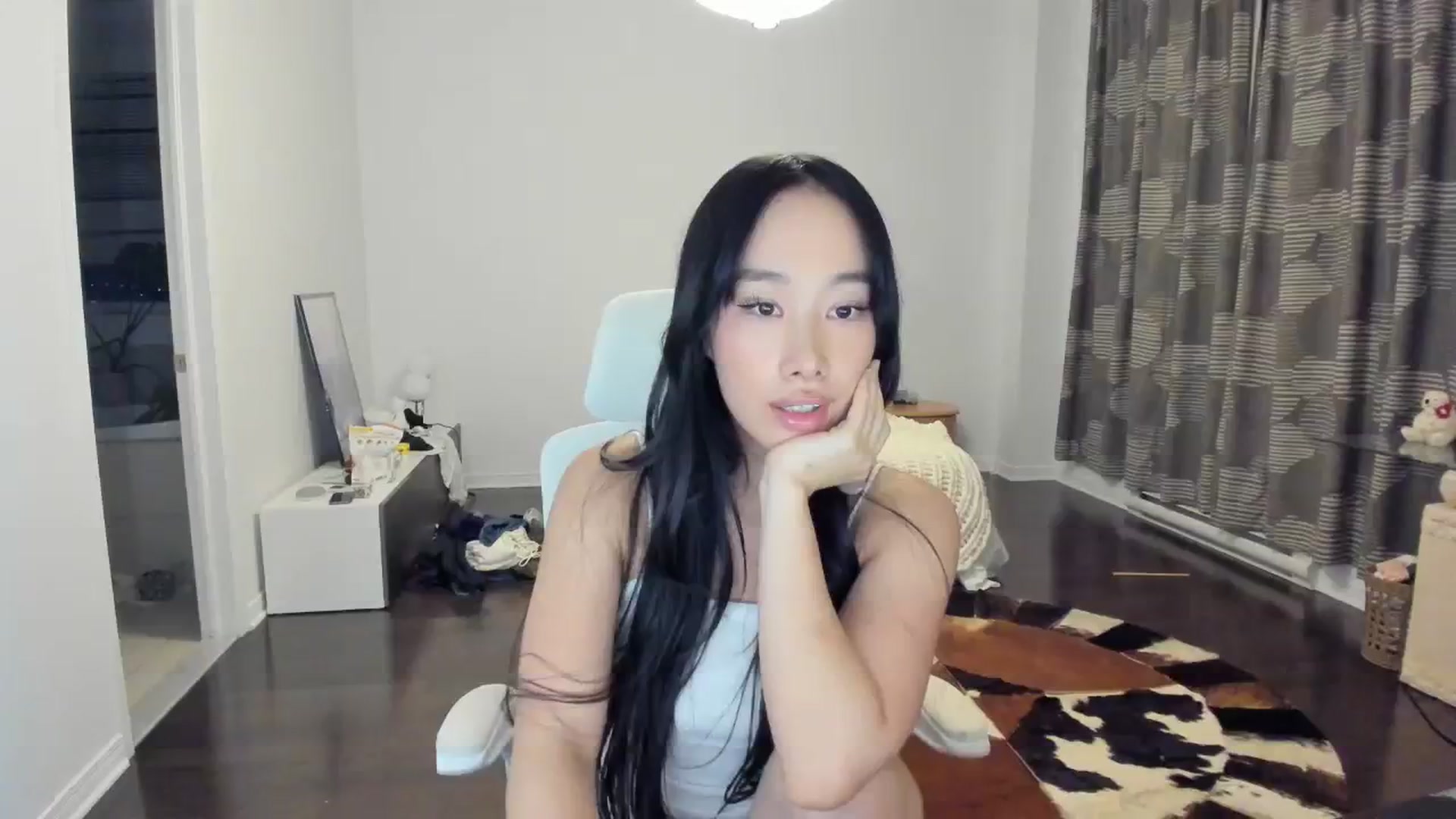 Gallery image thumbnail from BabieLee's myfreecams stream on, 08/01/2023, 04:51 image 18 of 20