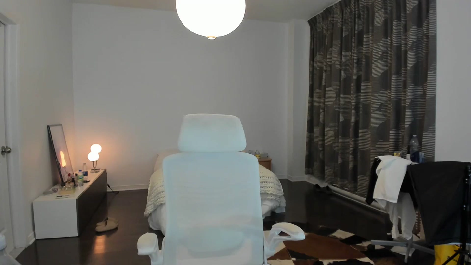 Gallery image thumbnail from BabieLee's myfreecams stream on, 10/18/2023, 02:34 image 2 of 20