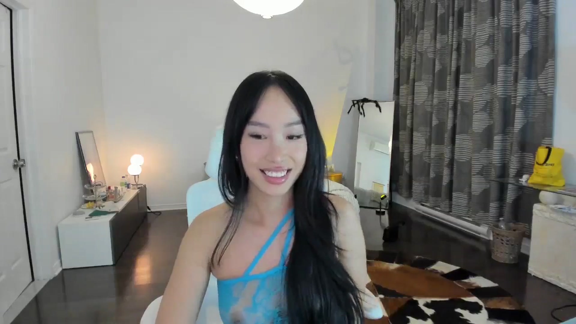 Gallery image thumbnail from BabieLee's myfreecams stream on, 10/29/2023, 03:22 image 11 of 20