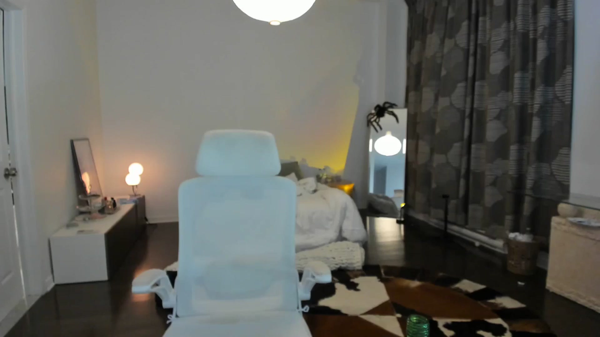 Gallery image thumbnail from BabieLee's myfreecams stream on, 11/10/2023, 05:55 image 10 of 20