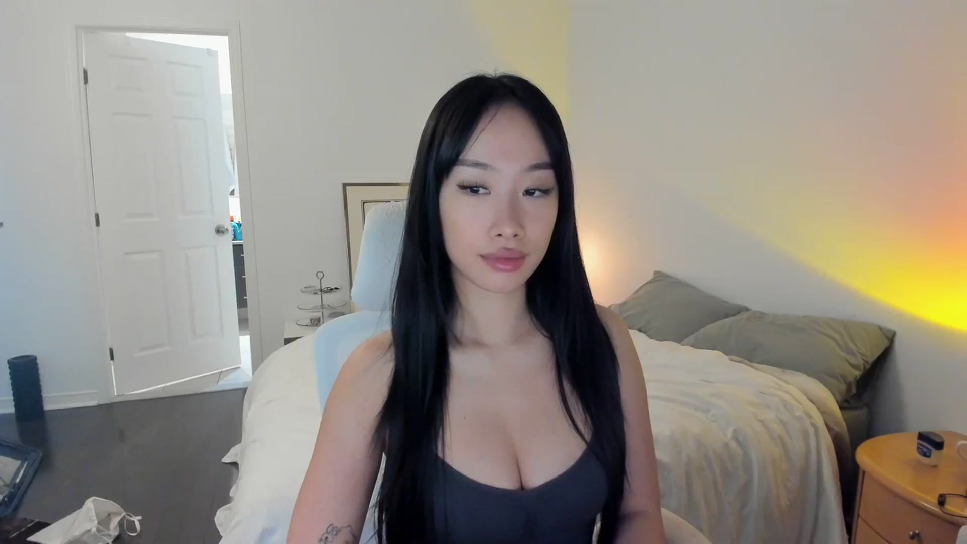 Gallery image thumbnail from BabieLee's myfreecams stream on, 12/24/2023, 07:02 image 16 of 20