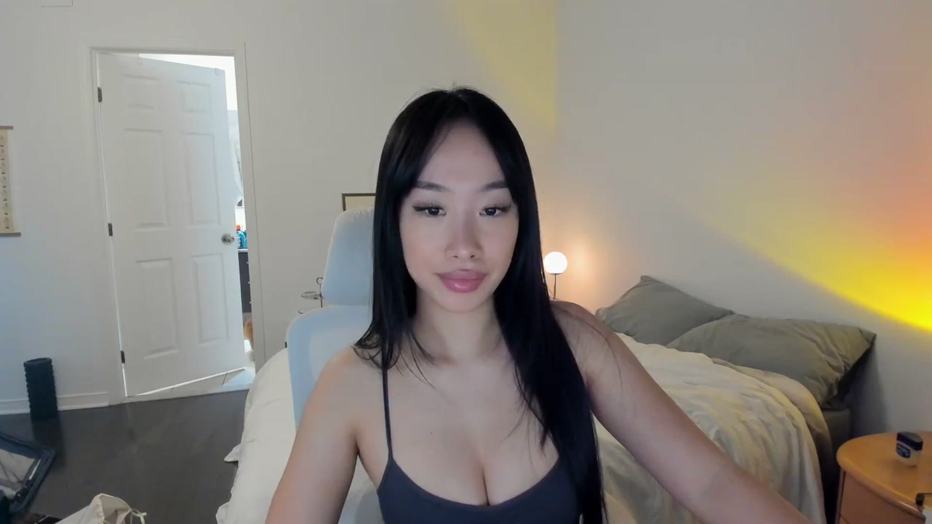 Gallery image thumbnail from BabieLee's myfreecams stream on, 12/24/2023, 07:02 image 3 of 20