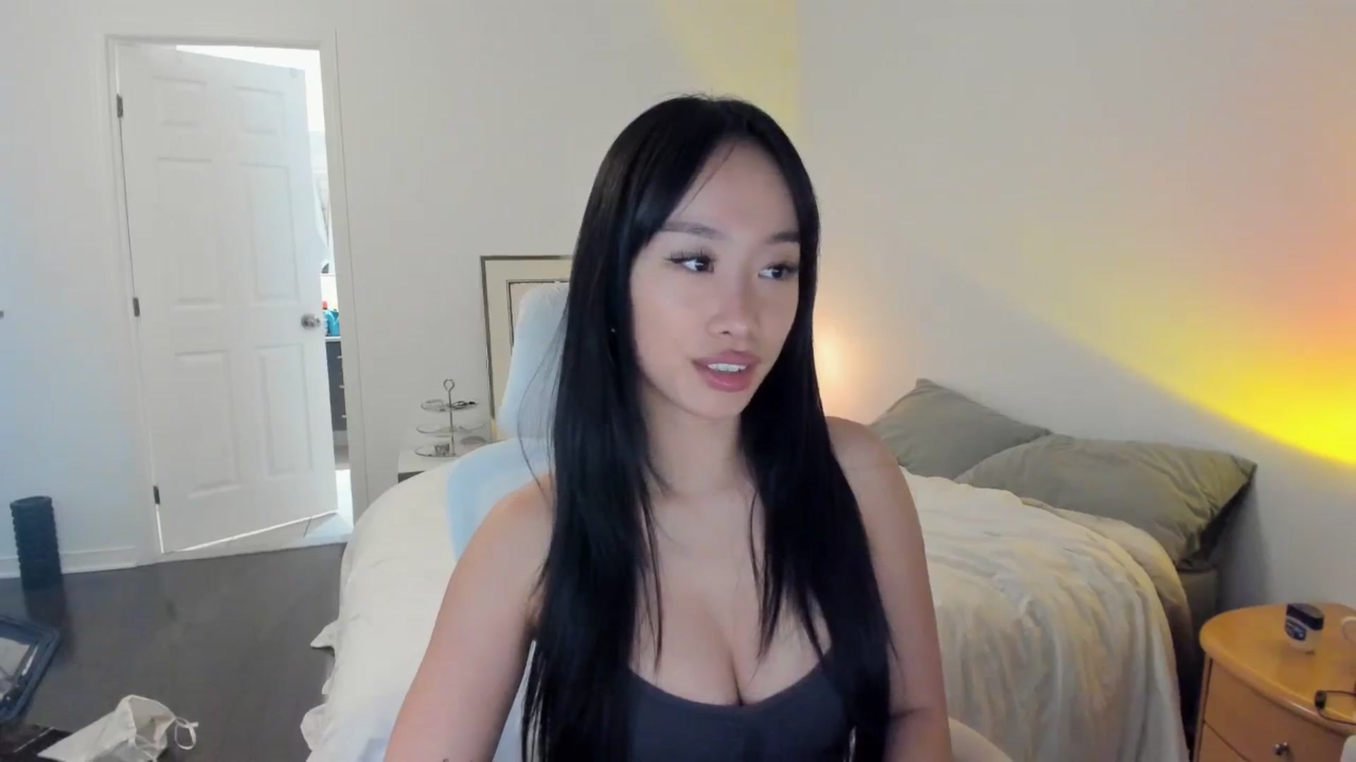 Gallery image thumbnail from BabieLee's myfreecams stream on, 12/24/2023, 07:02 image 15 of 20