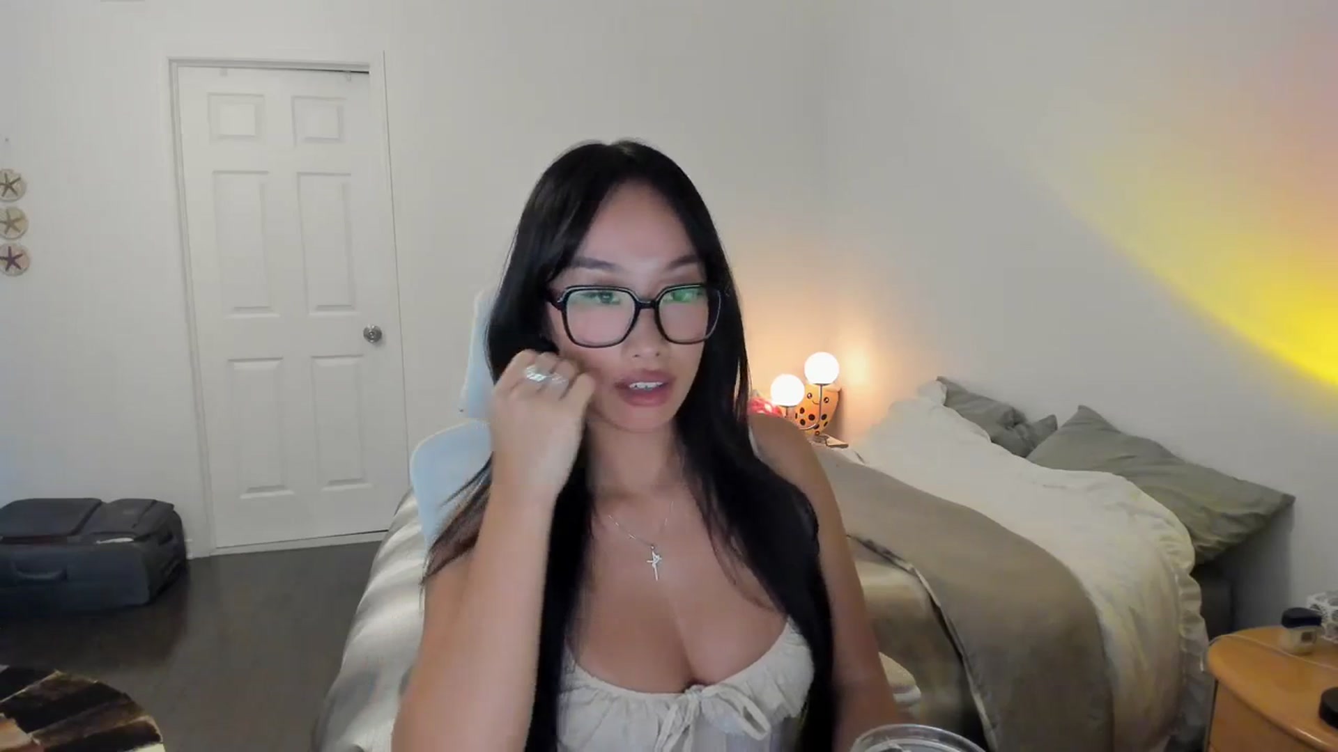 Gallery image thumbnail from BabieLee's myfreecams stream on, 01/16/2024, 03:26 image 10 of 20