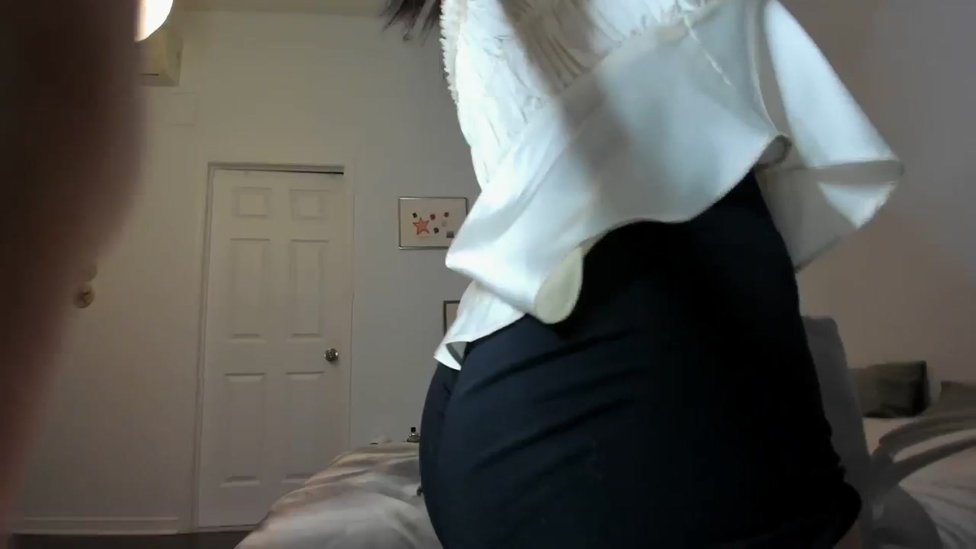 Gallery image thumbnail from BabieLee's myfreecams stream on, 02/13/2024, 04:34 image 9 of 20