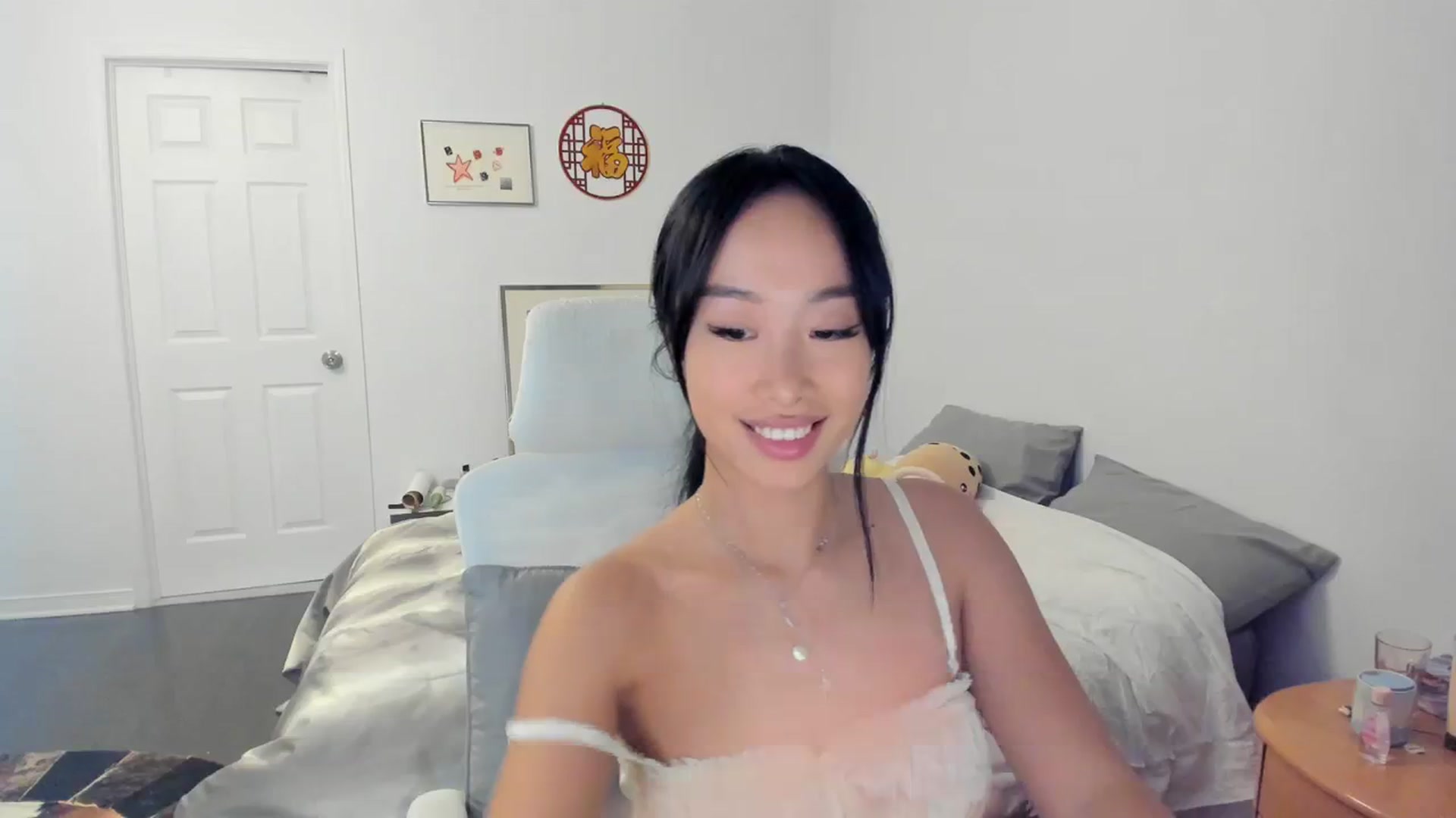 Gallery image thumbnail from BabieLee's myfreecams stream on, 02/13/2024, 04:34 image 14 of 20