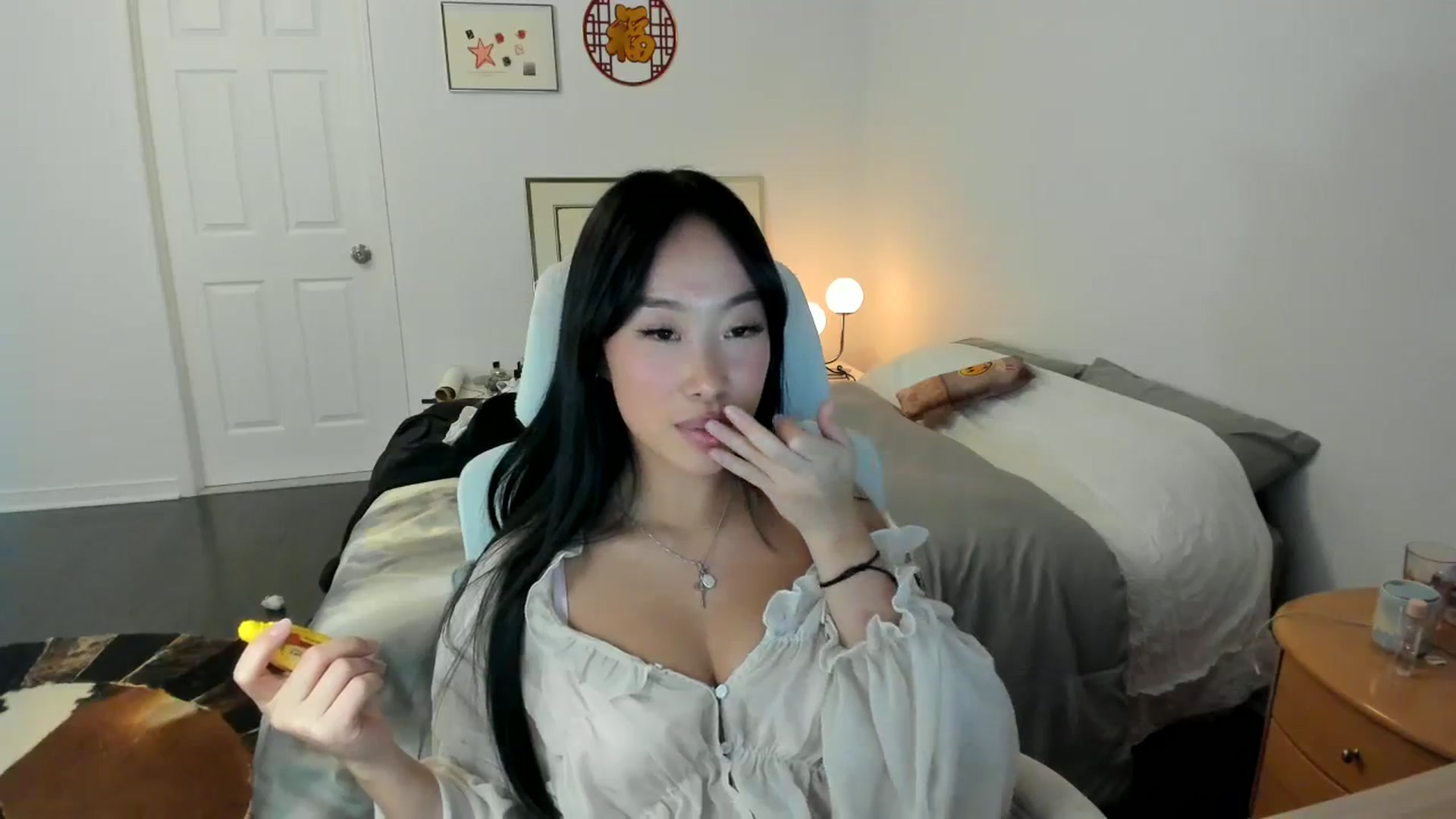 Gallery image thumbnail from BabieLee's myfreecams stream on, 02/14/2024, 23:05 image 16 of 20