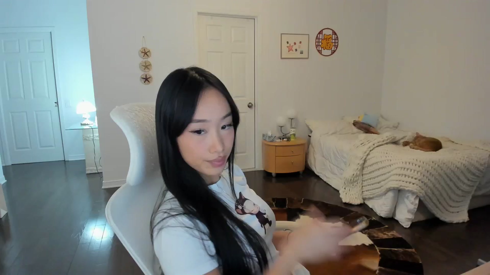 Gallery image thumbnail from BabieLee's myfreecams stream on, 02/18/2024, 01:01 image 1 of 20