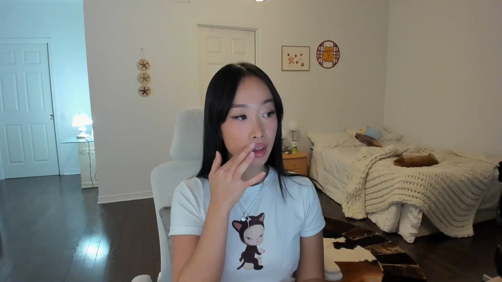 Gallery image thumbnail from BabieLee's myfreecams stream on, 02/18/2024, 01:01 image 7 of 20