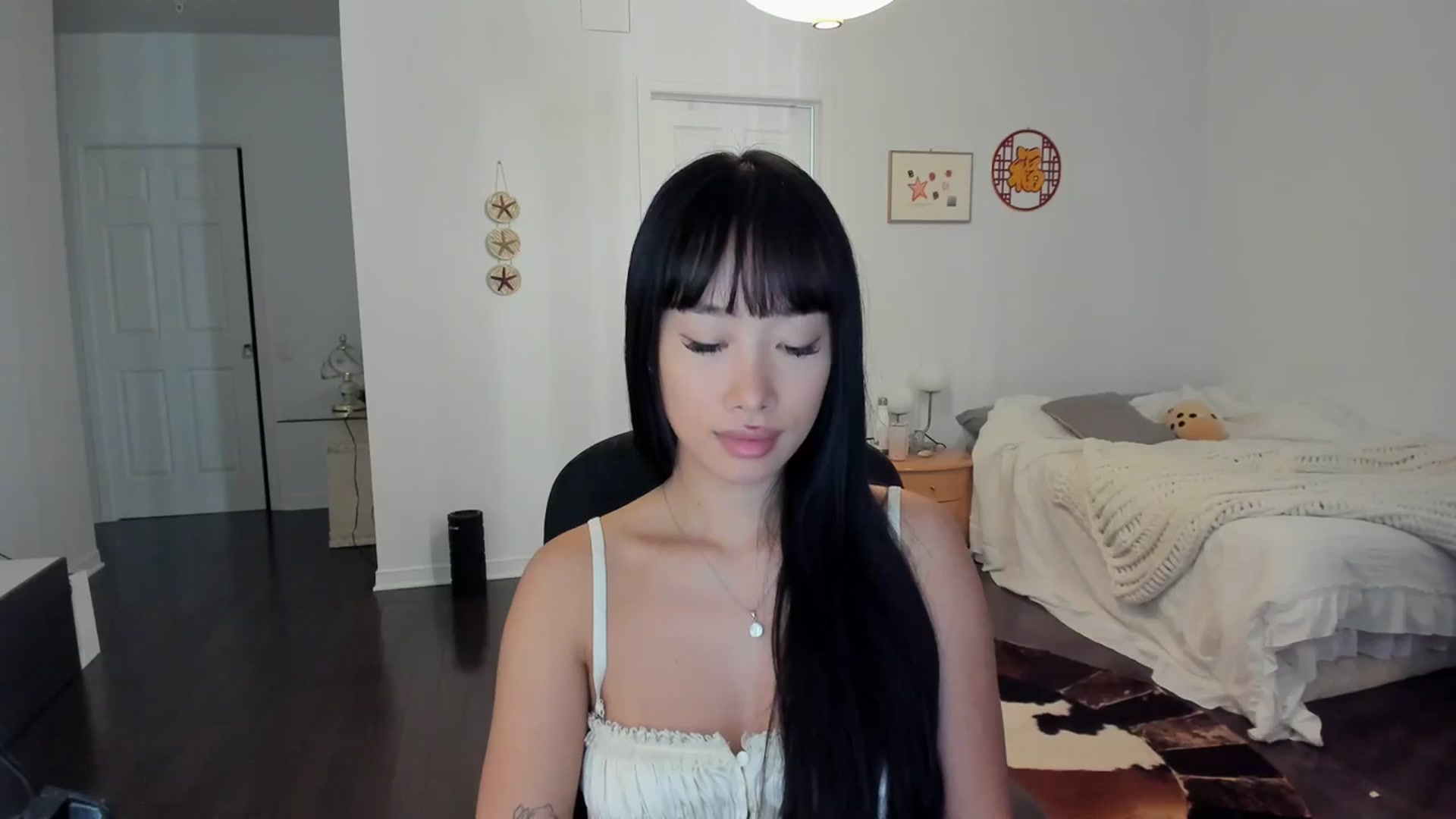 Gallery image thumbnail from BabieLee's myfreecams stream on, 03/21/2024, 22:31 image 3 of 20