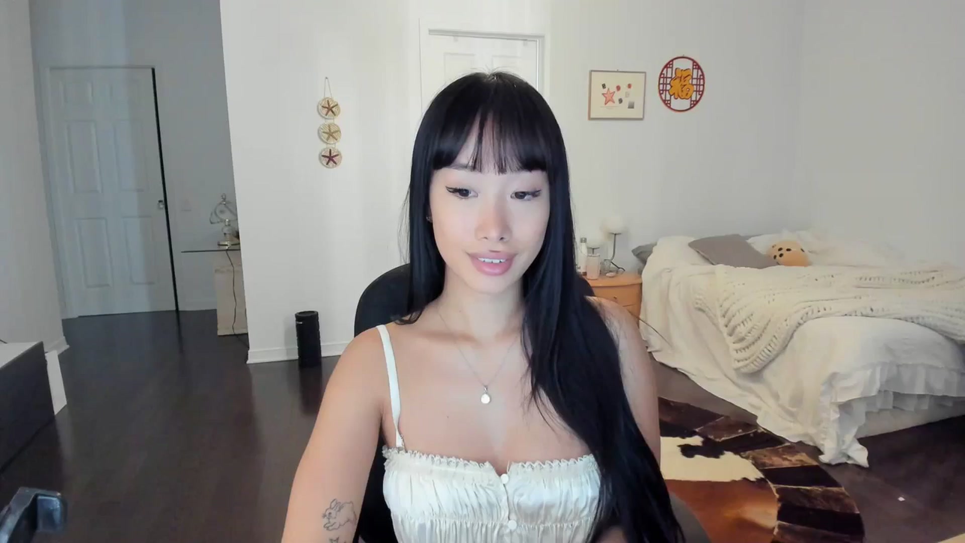 Gallery image thumbnail from BabieLee's myfreecams stream on, 03/21/2024, 22:31 image 10 of 20