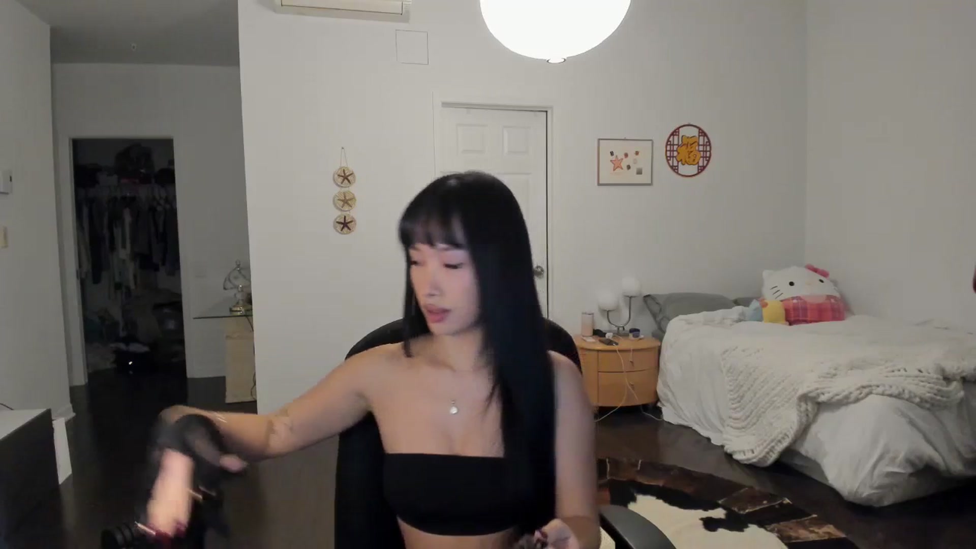 Gallery image thumbnail from BabieLee's myfreecams stream on, 04/04/2024, 01:22 image 4 of 20