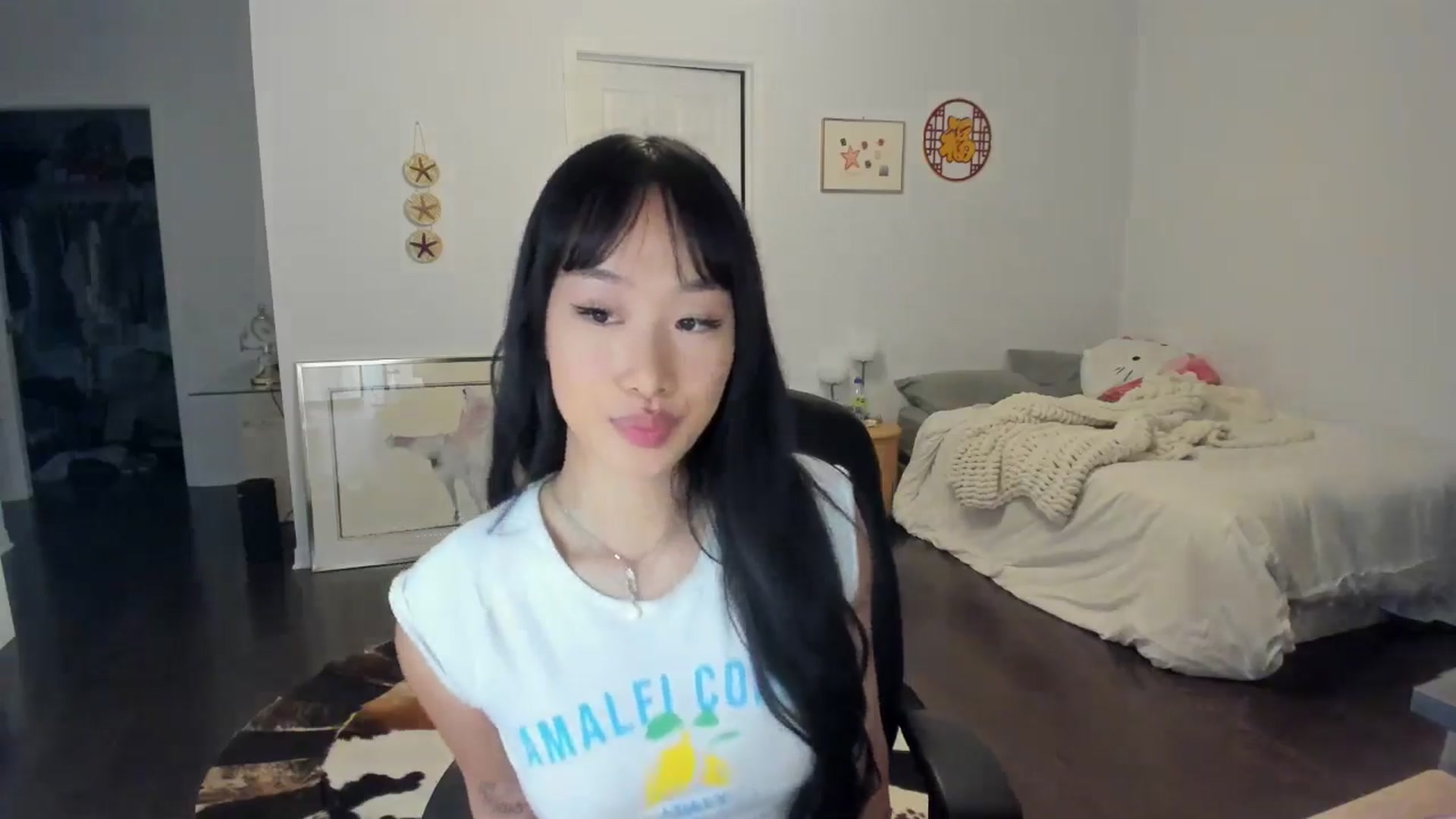 Gallery image thumbnail from BabieLee's myfreecams stream on, 04/28/2024, 04:06 image 16 of 20