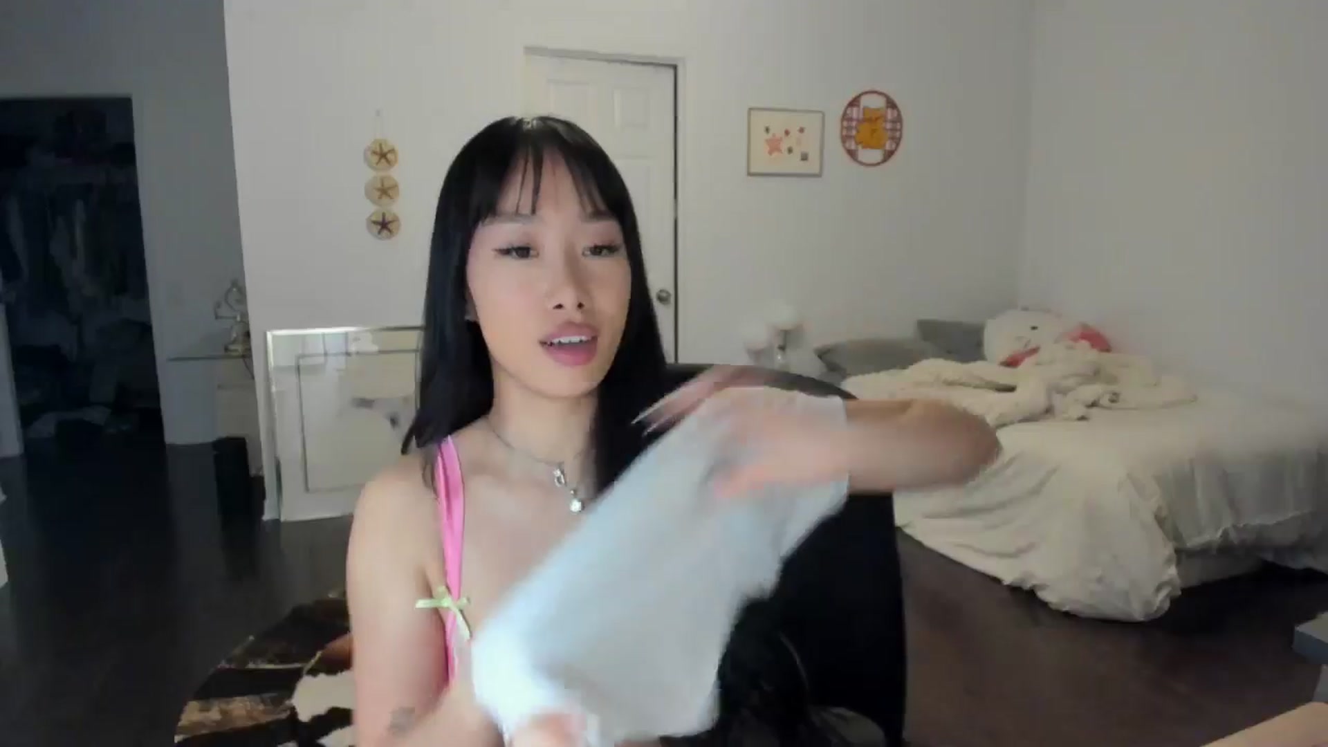Gallery image thumbnail from BabieLee's myfreecams stream on, 04/28/2024, 04:06 image 4 of 20