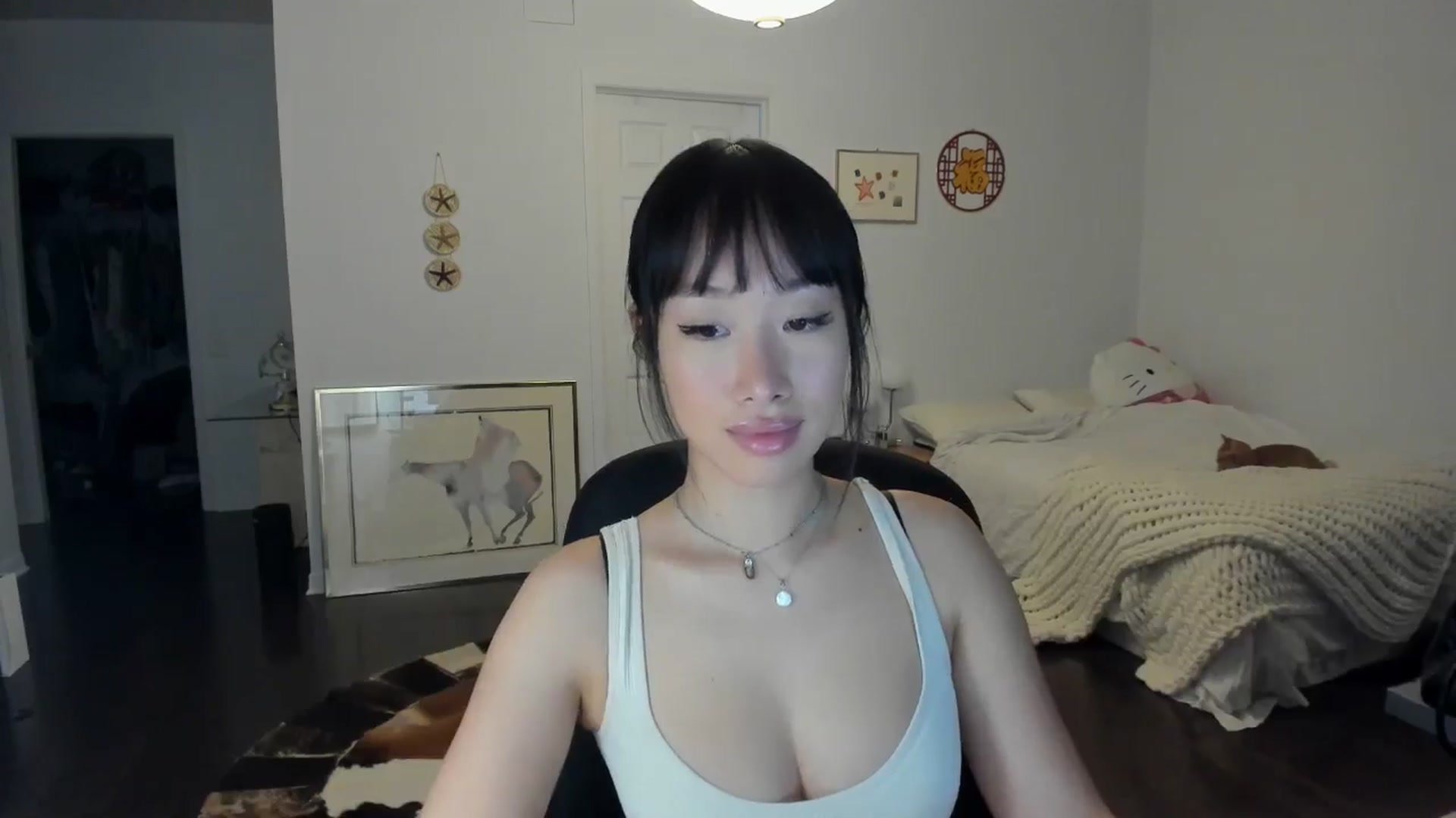 Gallery image thumbnail from BabieLee's myfreecams stream on, 04/28/2024, 23:40 image 14 of 20