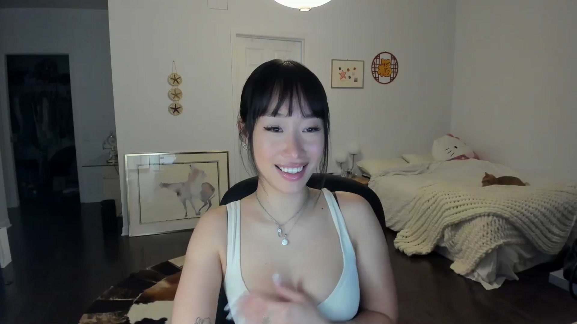 Gallery image thumbnail from BabieLee's myfreecams stream on, 04/28/2024, 23:40 image 17 of 20