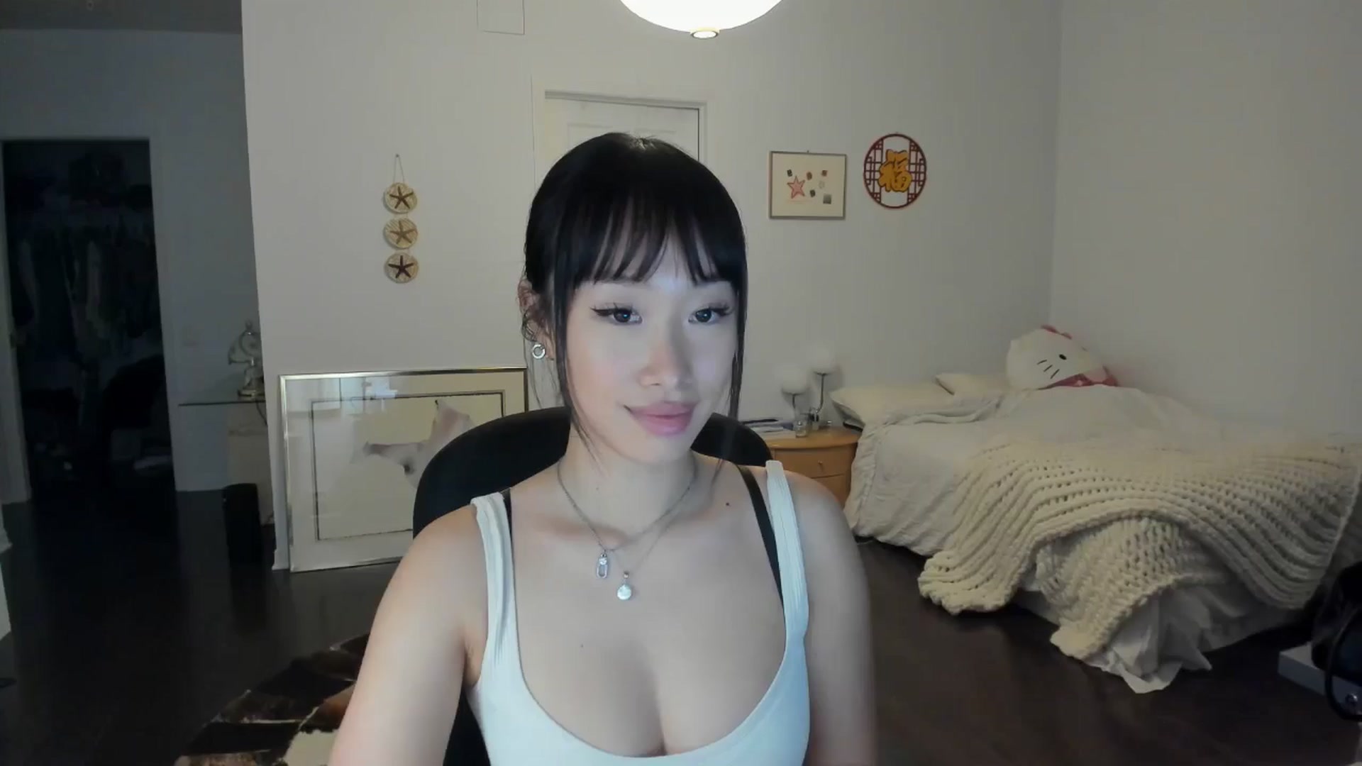 Gallery image thumbnail from BabieLee's myfreecams stream on, 04/29/2024, 01:00 image 1 of 20