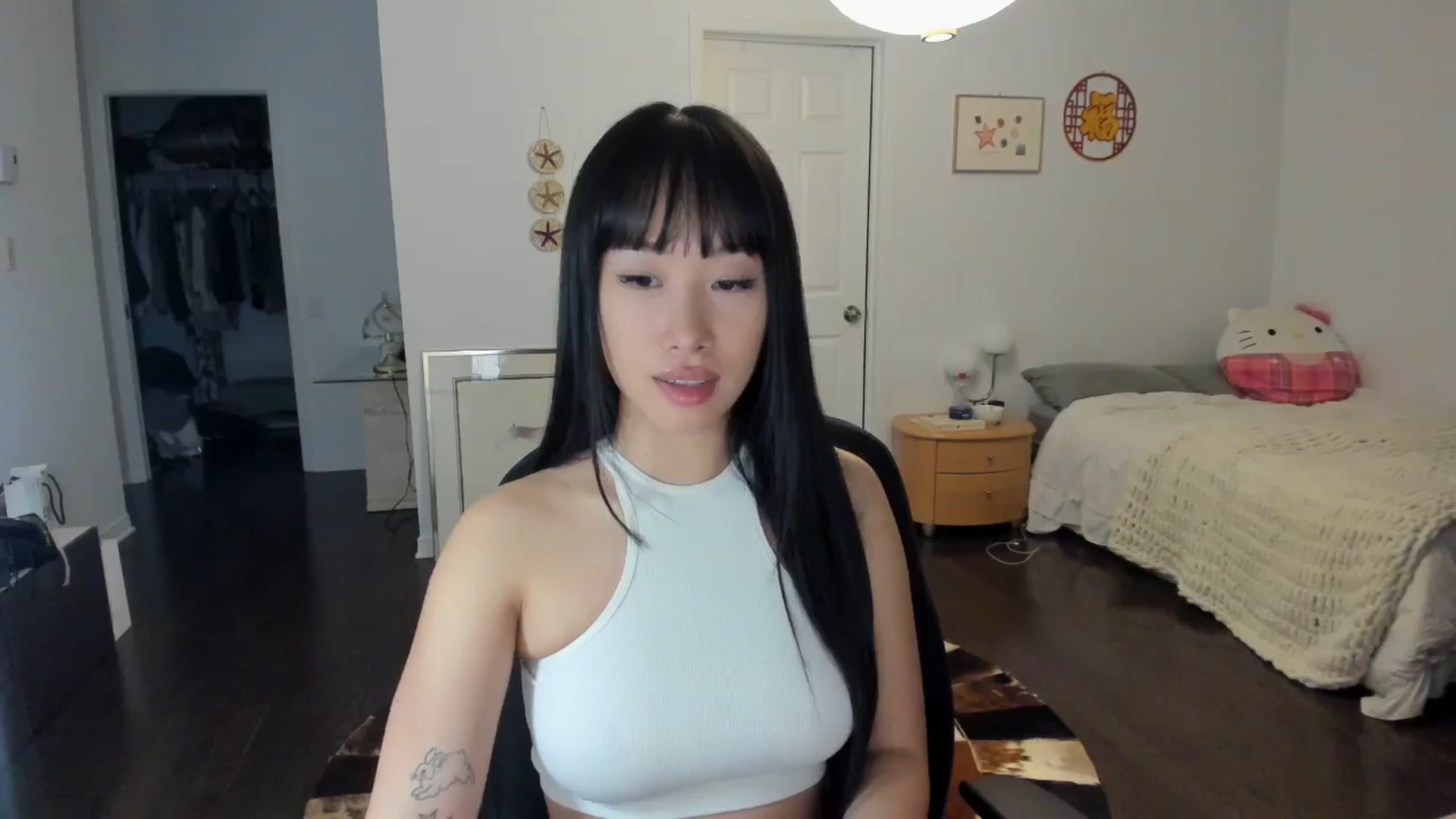 Gallery image thumbnail from BabieLee's myfreecams stream on, 05/15/2024, 03:24 image 16 of 20