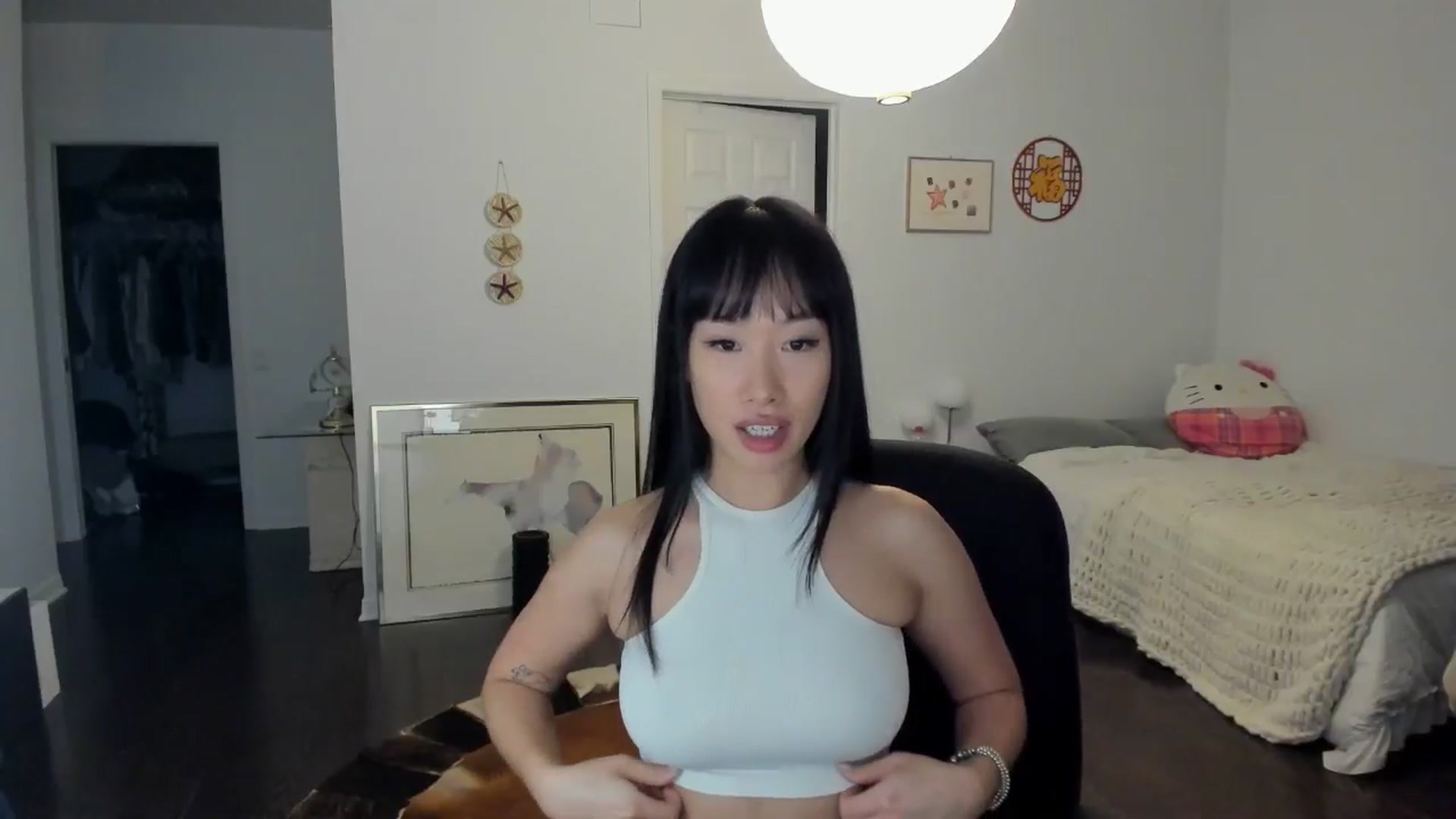 Gallery image thumbnail from BabieLee's myfreecams stream on, 05/15/2024, 03:24 image 4 of 20