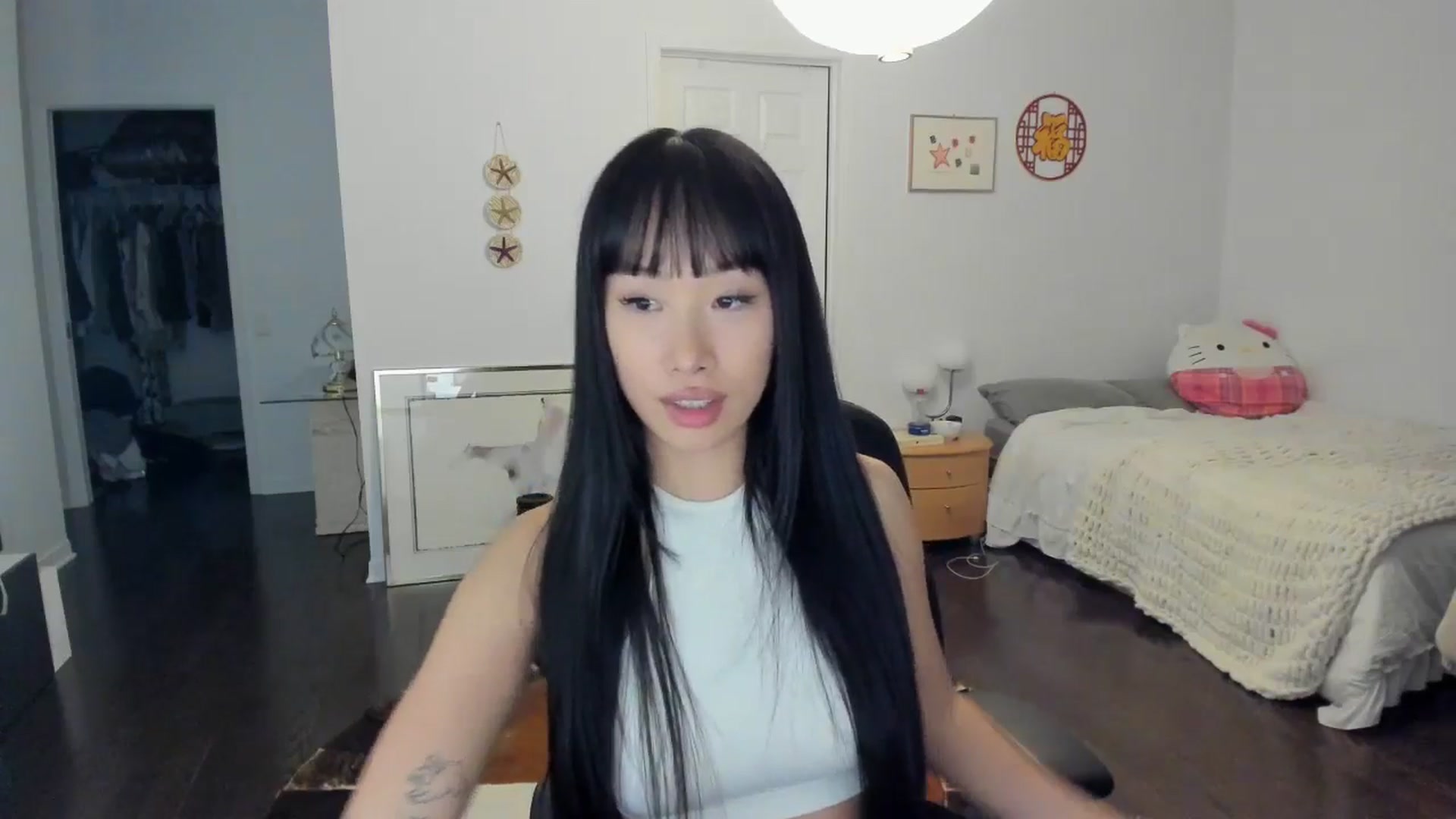 Gallery image thumbnail from BabieLee's myfreecams stream on, 05/15/2024, 03:24 image 10 of 20