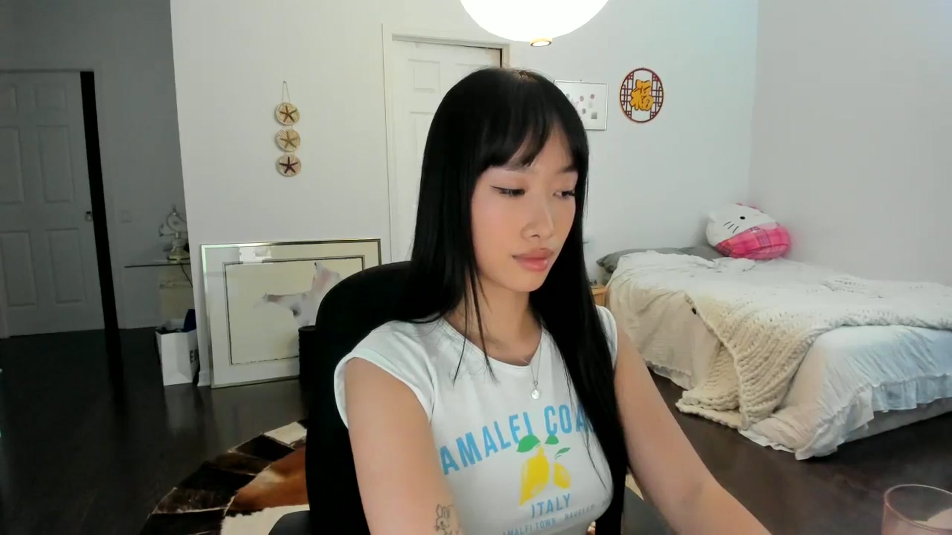 Gallery image thumbnail from BabieLee's myfreecams stream on, 05/19/2024, 04:29 image 10 of 20