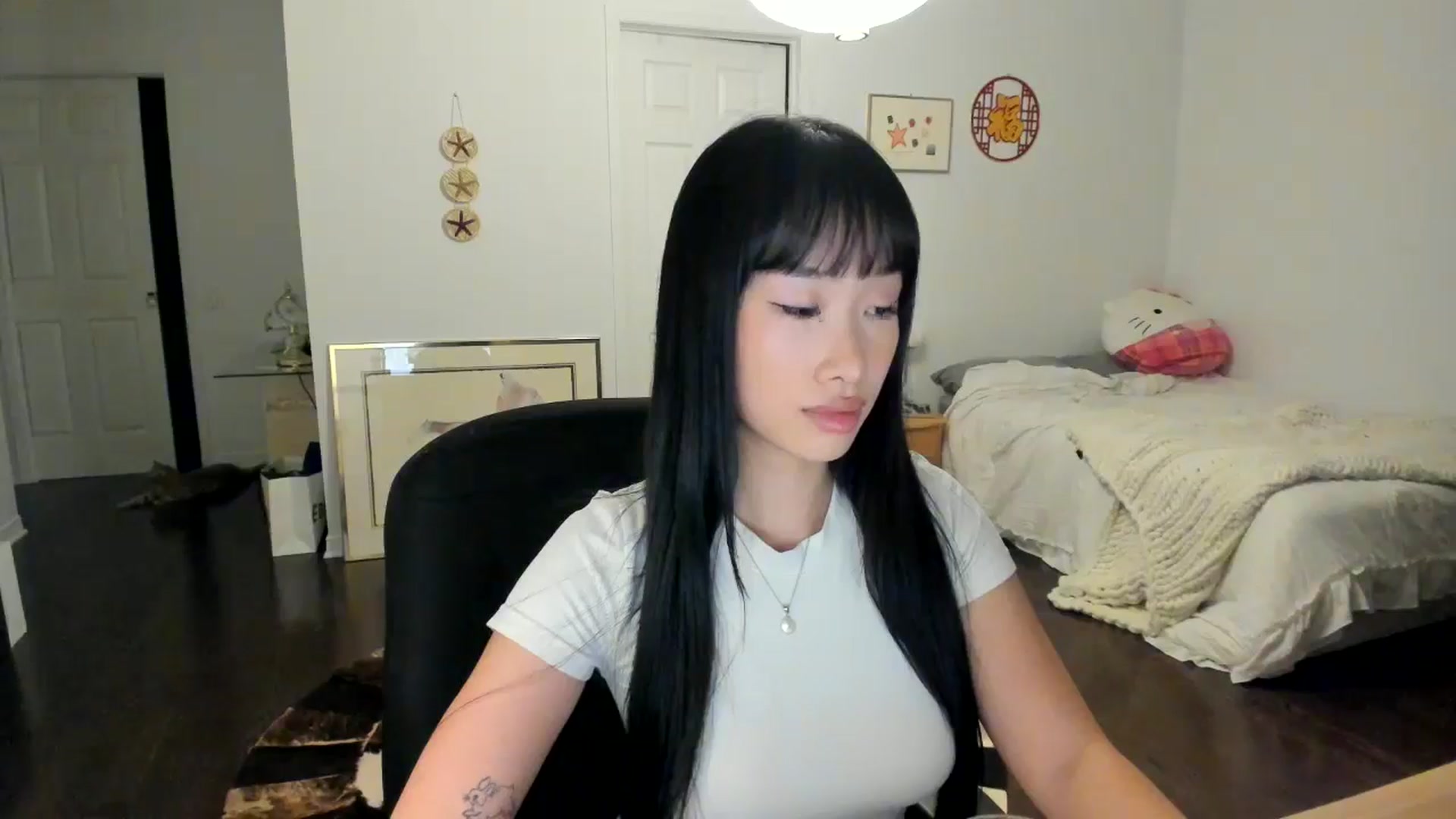Gallery image thumbnail from BabieLee's myfreecams stream on, 05/19/2024, 04:29 image 2 of 20